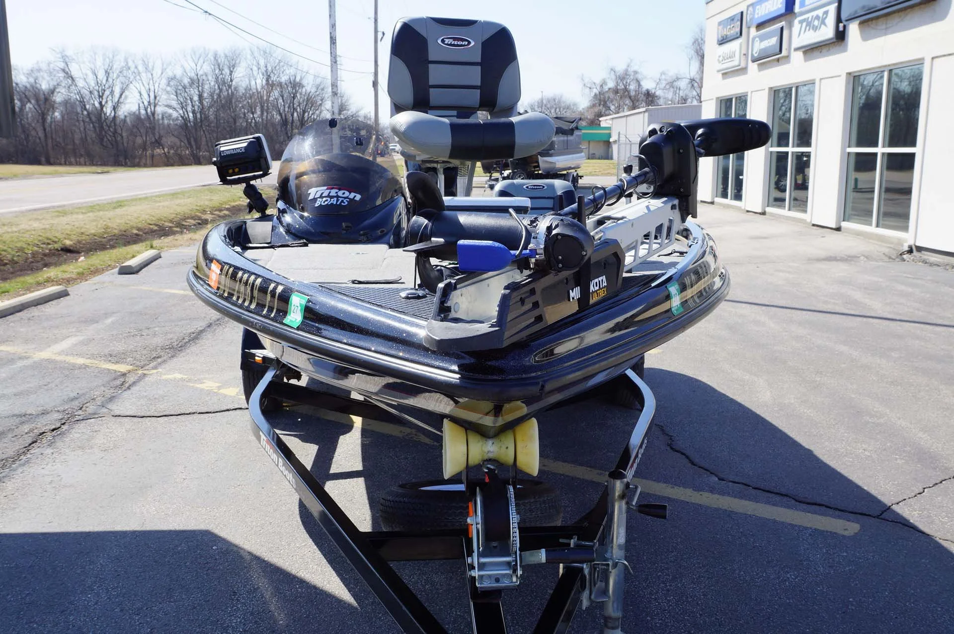 2011-Triton 17 Explorer-3.jpg