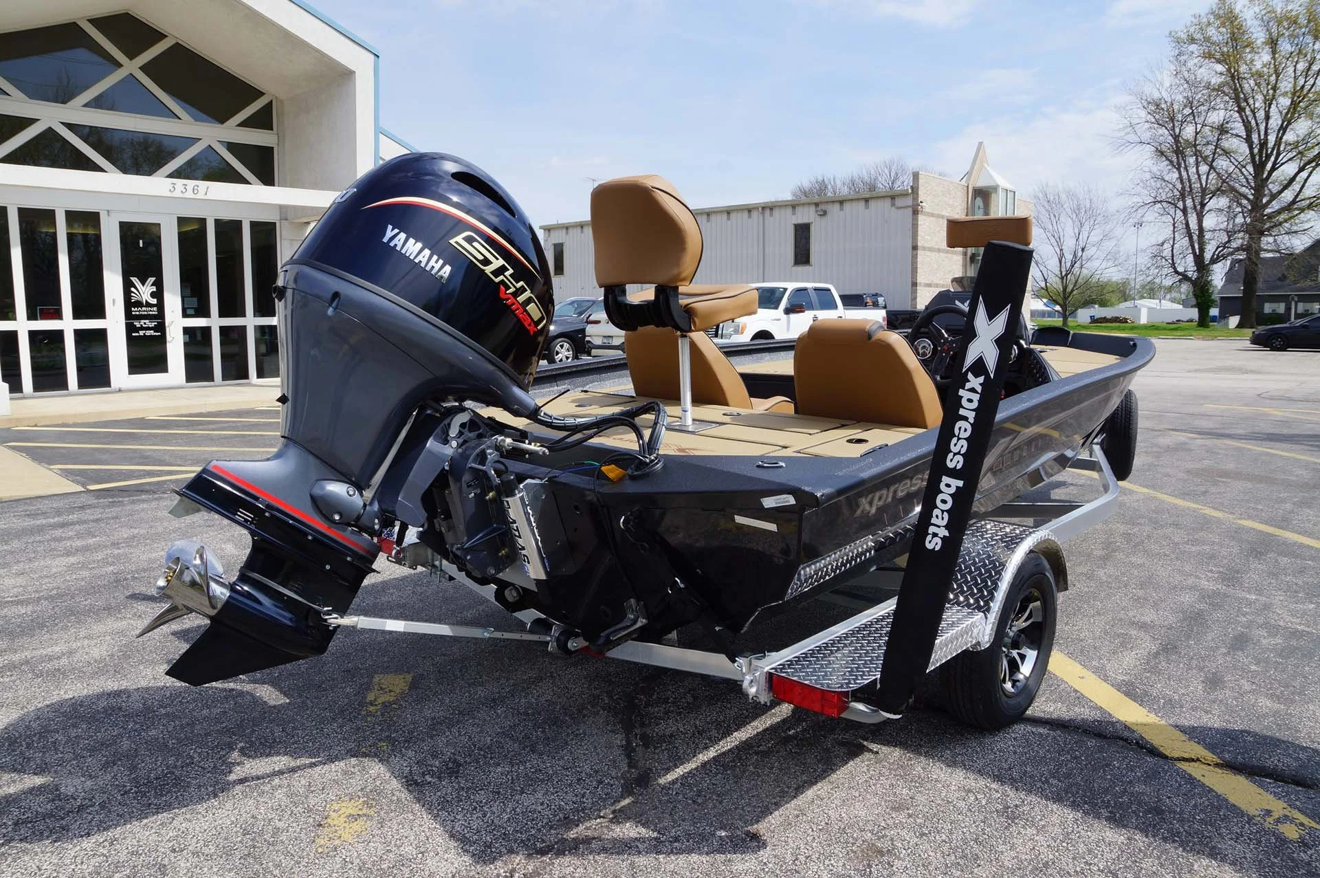 2026-Xpress H17-Charcoal-Cappuccino-4.jpg