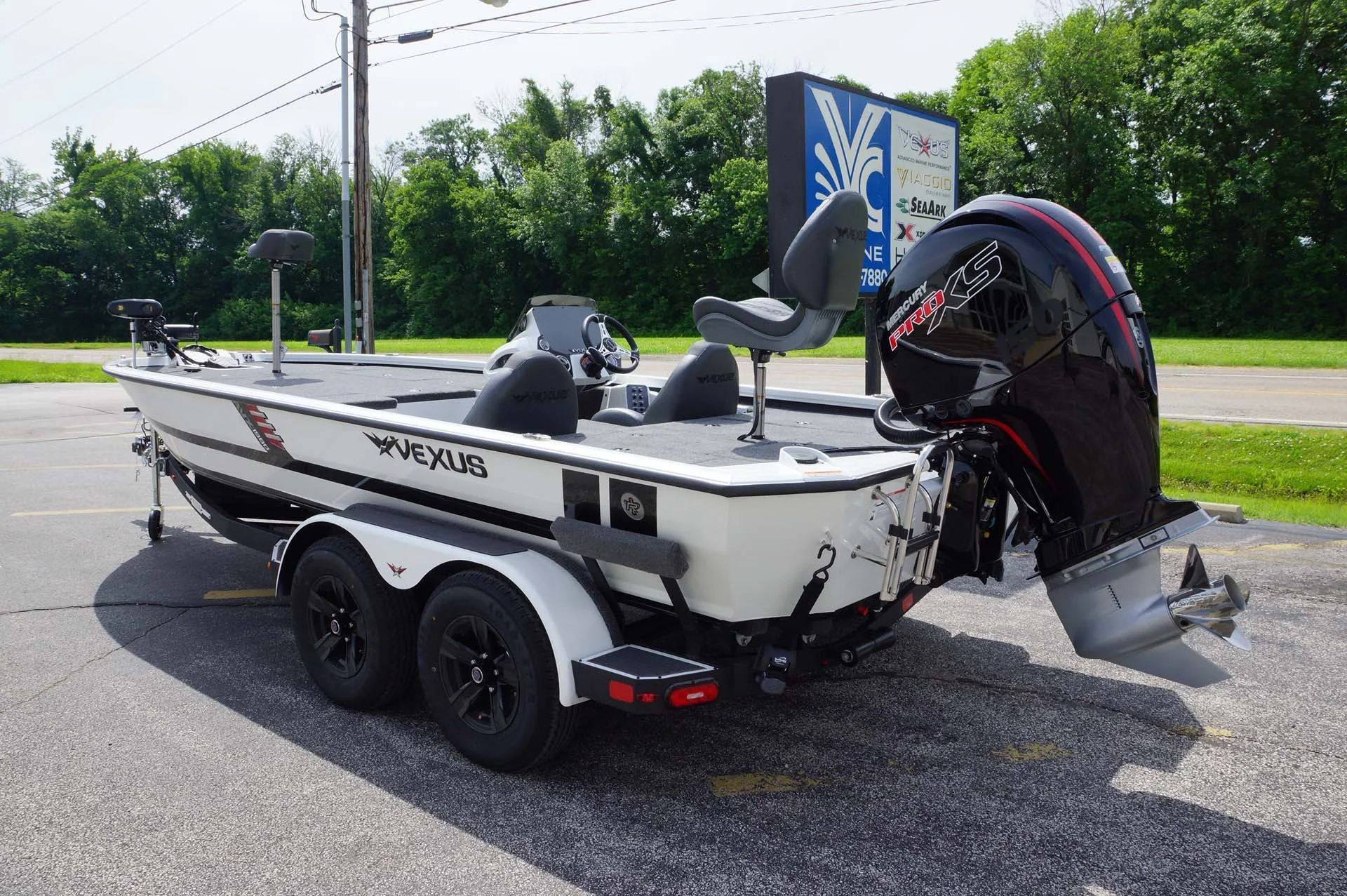 2026-Vexus AVX1980-Raptor-White-6.jpg