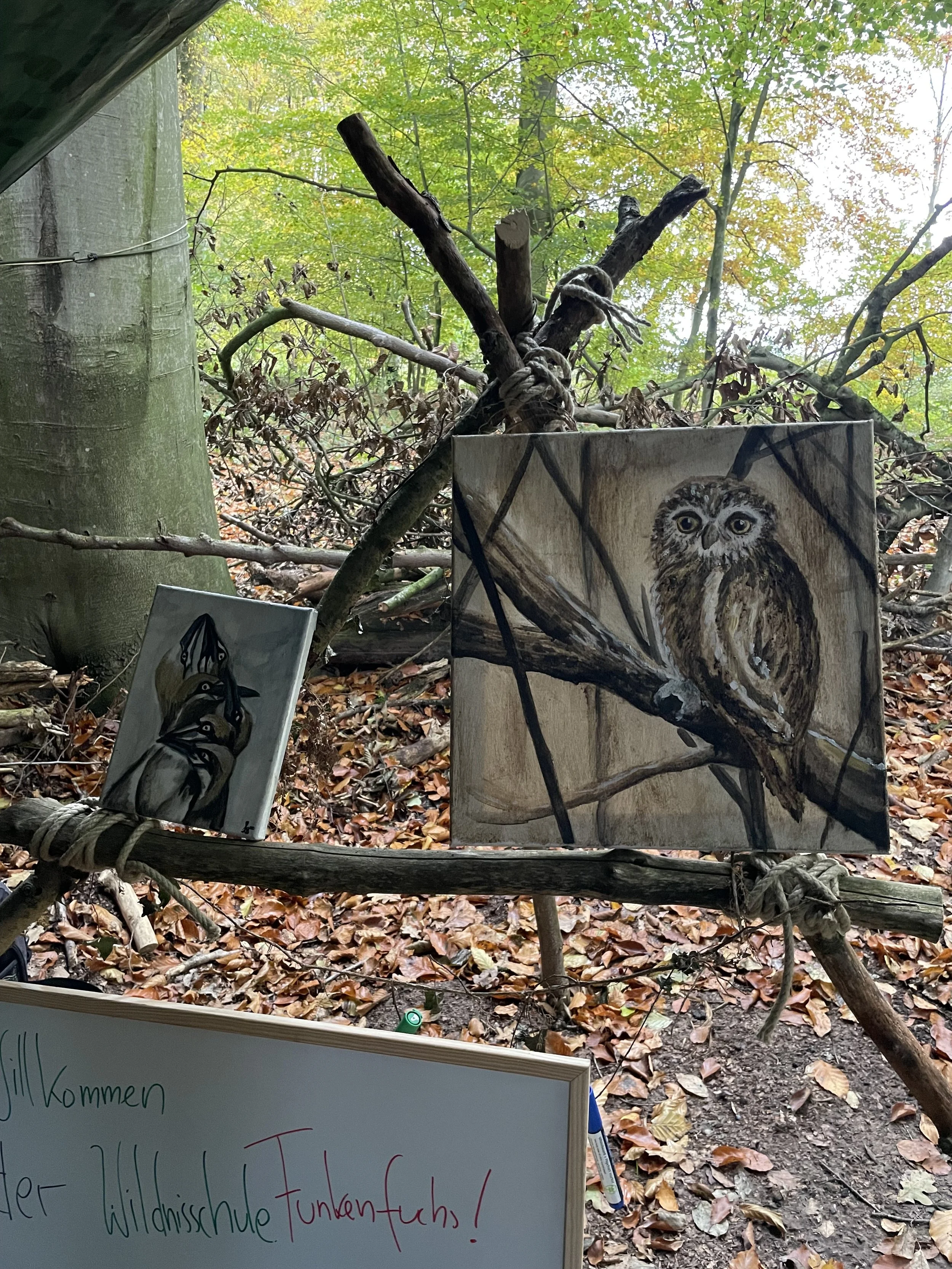 Zeichnen, Malen, Kunst in Syke im Wald, Malen in der Natur in Syke, Kunstwerke glücklicher Teilnehmer, Gemeinschaft