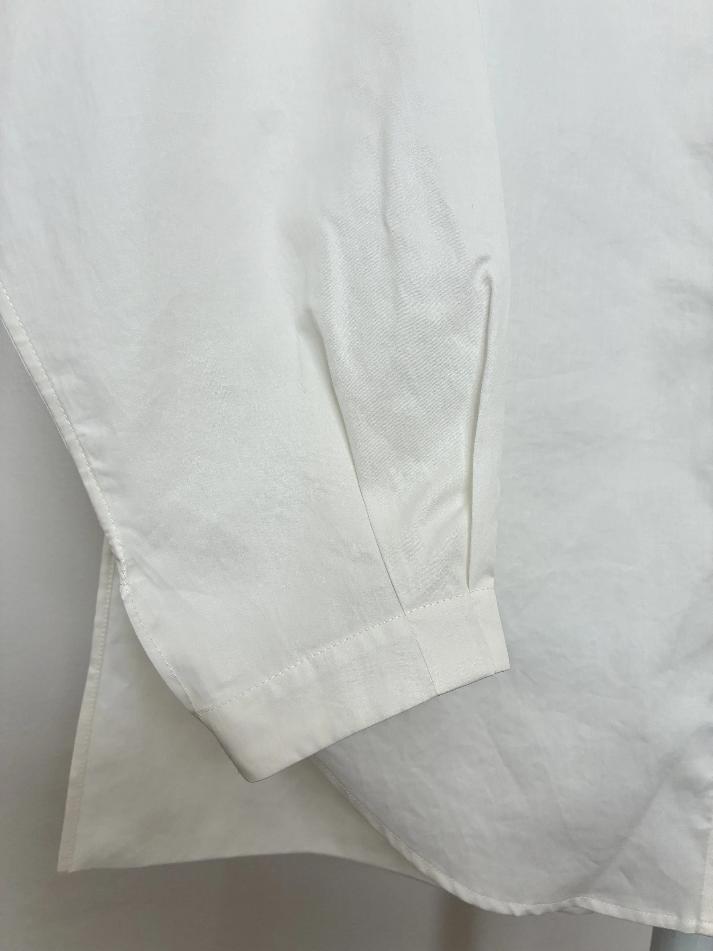Closeup of cuff of White 1st PAT-RN Woman Modula Shirt