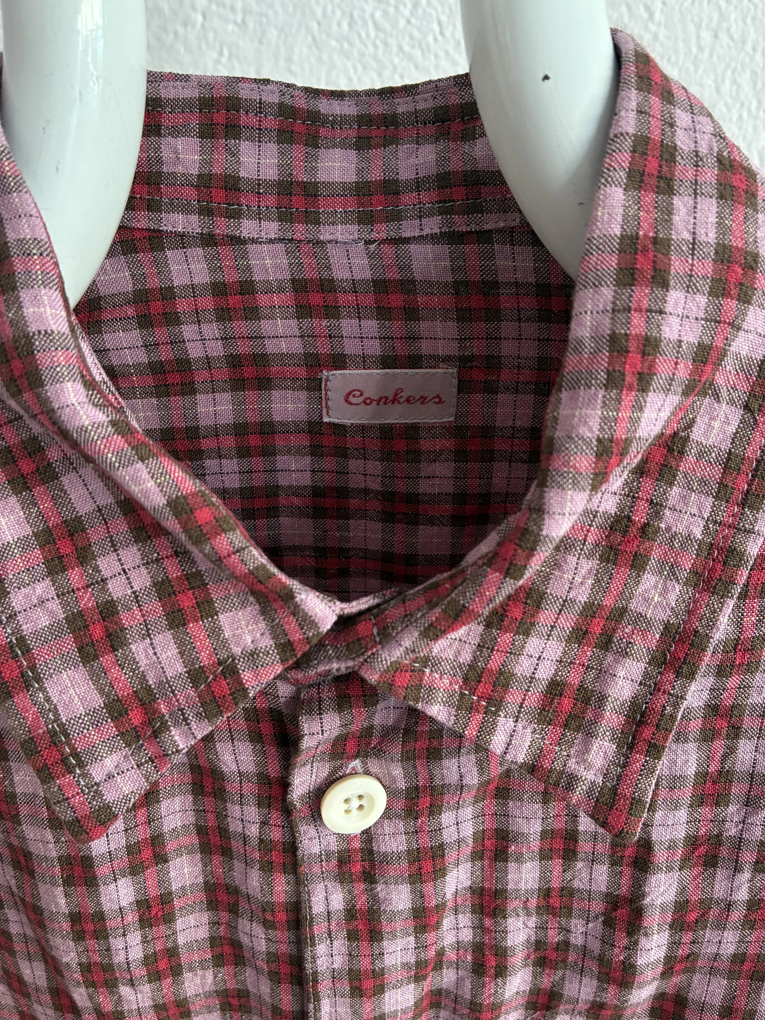 Closeup of collar of Conkers Sunrise Relaxed Farmer Shirt