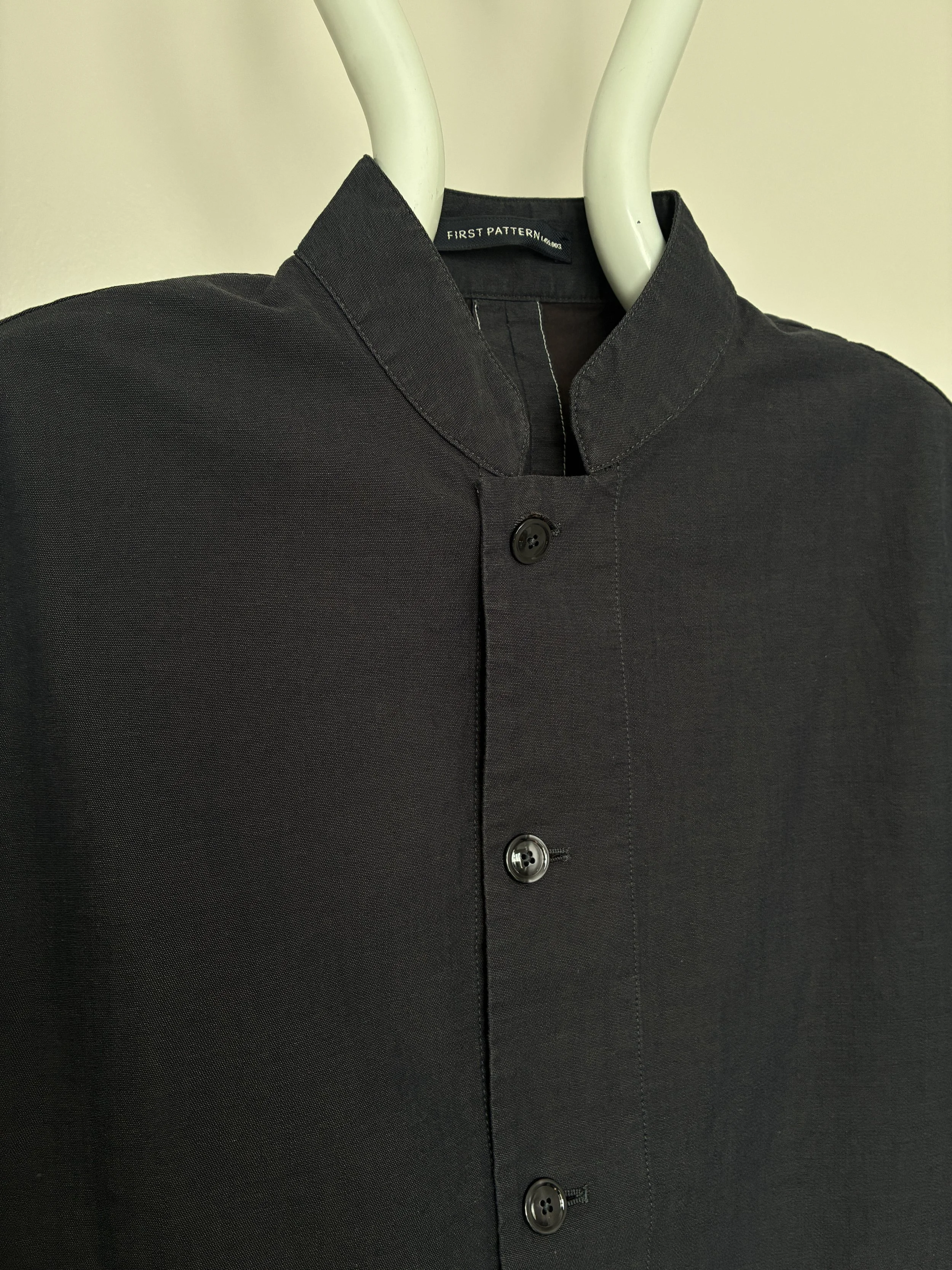 Collar of Navy 1st PAT-RN Woman Rei Jacket on mannequin