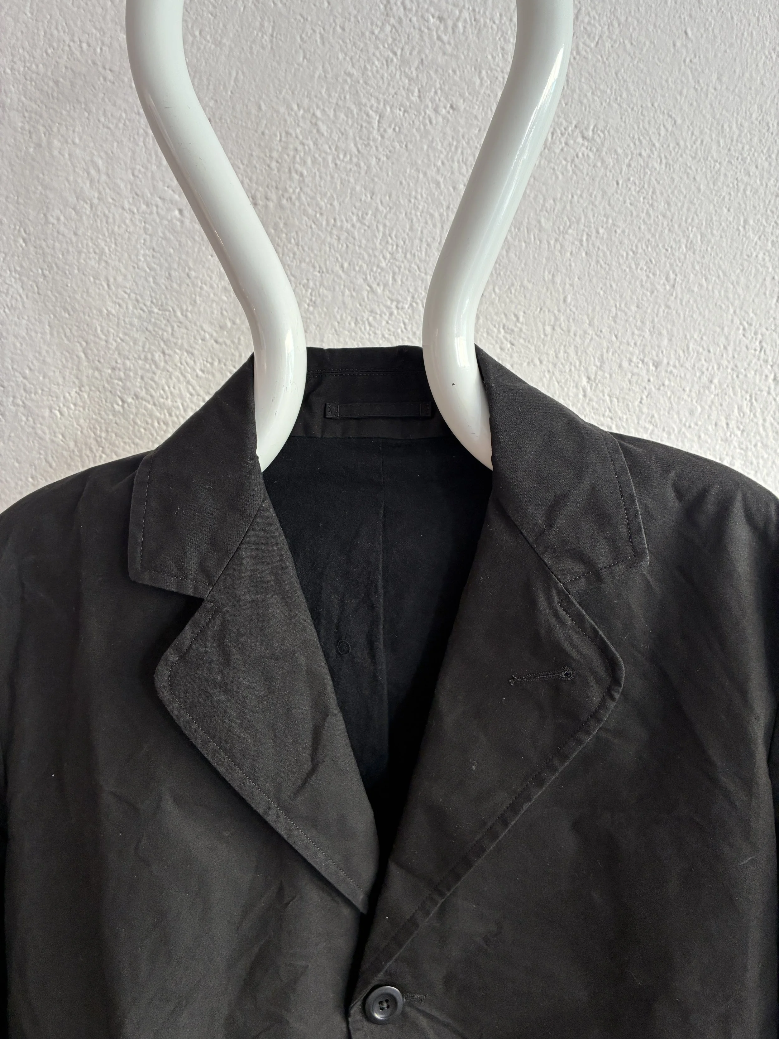 Collar of Black Conkers Rambler Blazer on mannequin