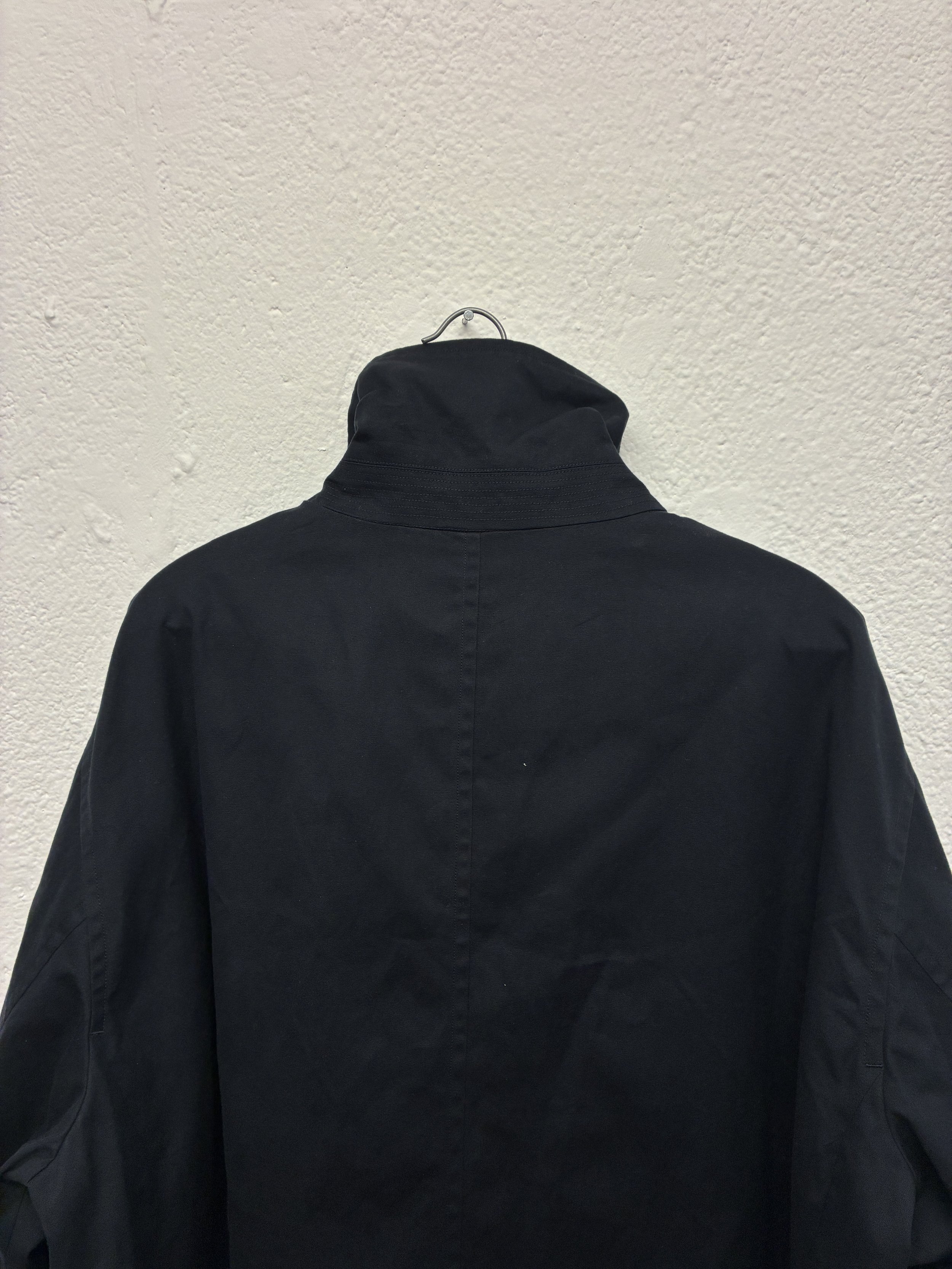 Back of collar of Navy De Dam Foundation Cotton Gabardine Trench Coat