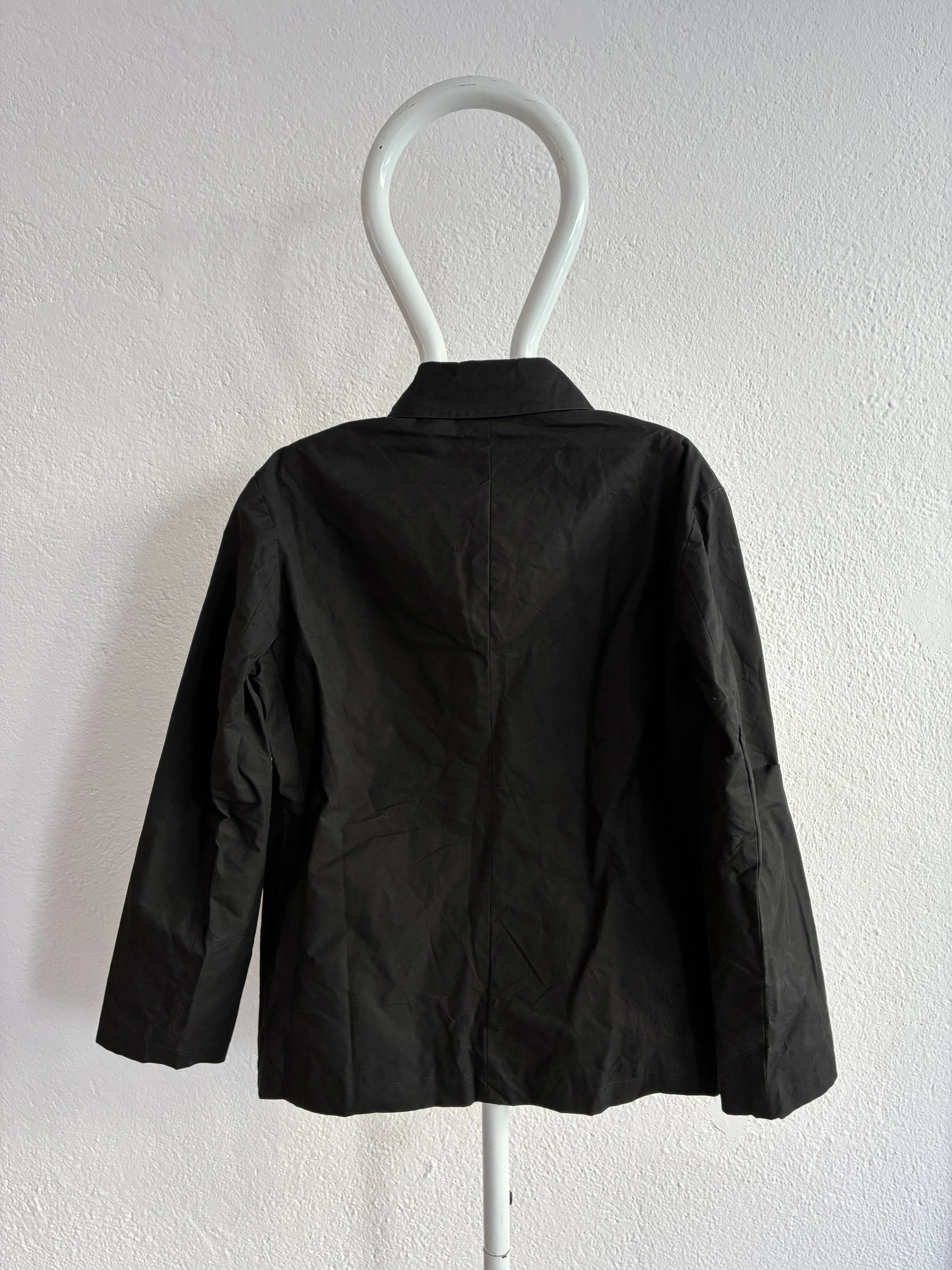 Back of Black Conkers Rambler Blazer on mannequin
