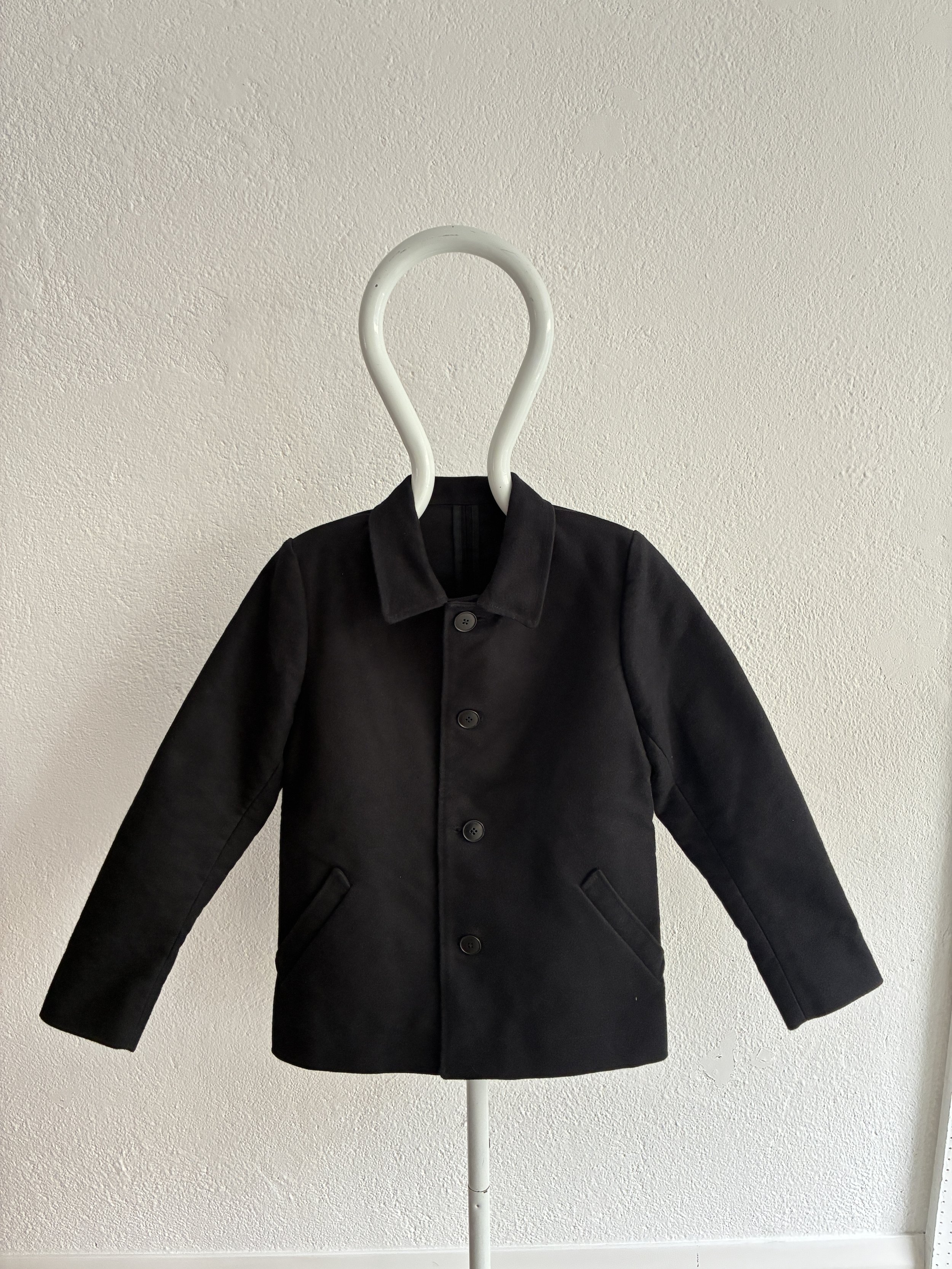 Mannequin wears Black Frank Leder Deutschleder Jacket