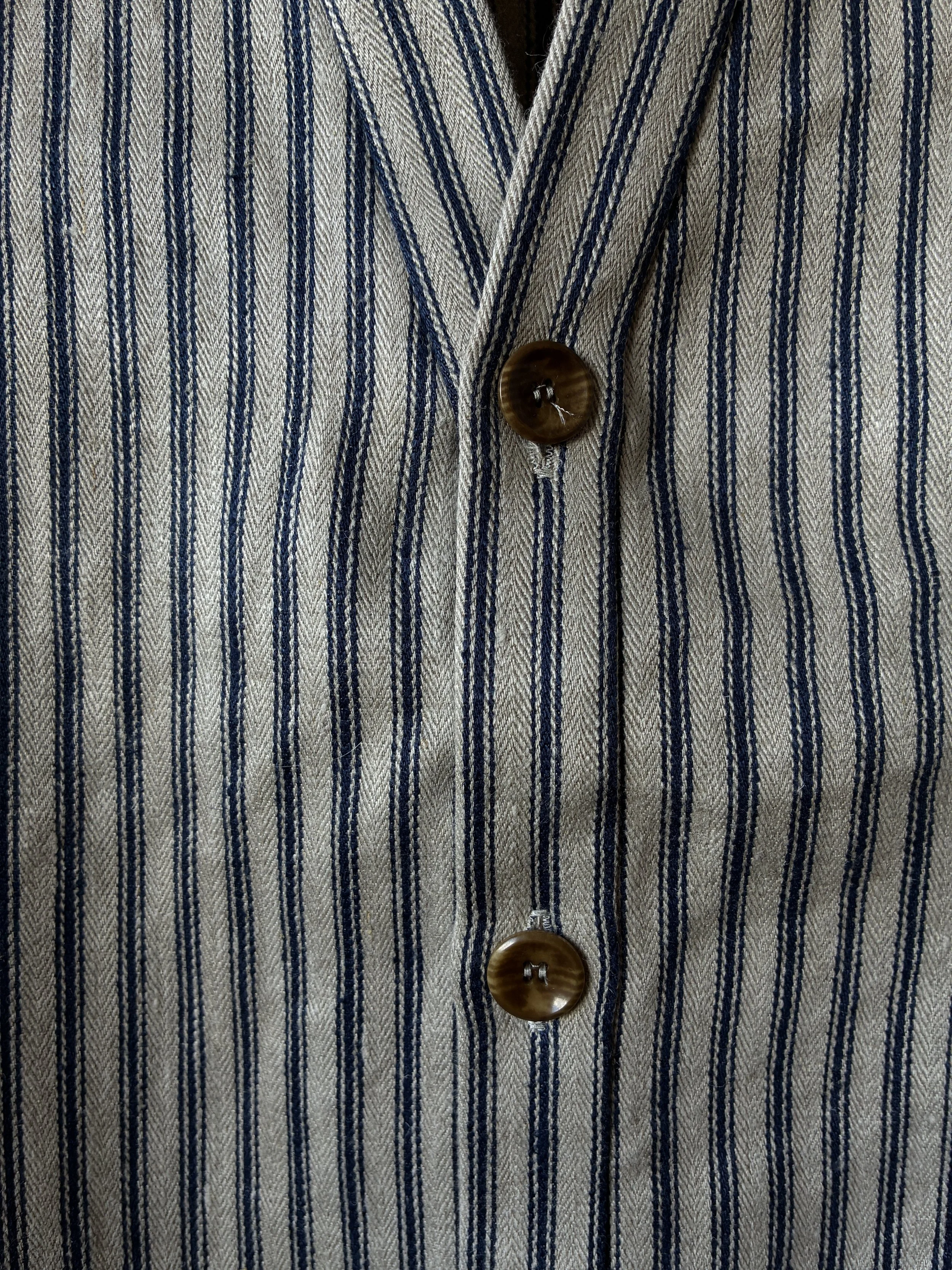 Closeup of horn buttons of Frank Leder Striped Linen Cardigan Jacket