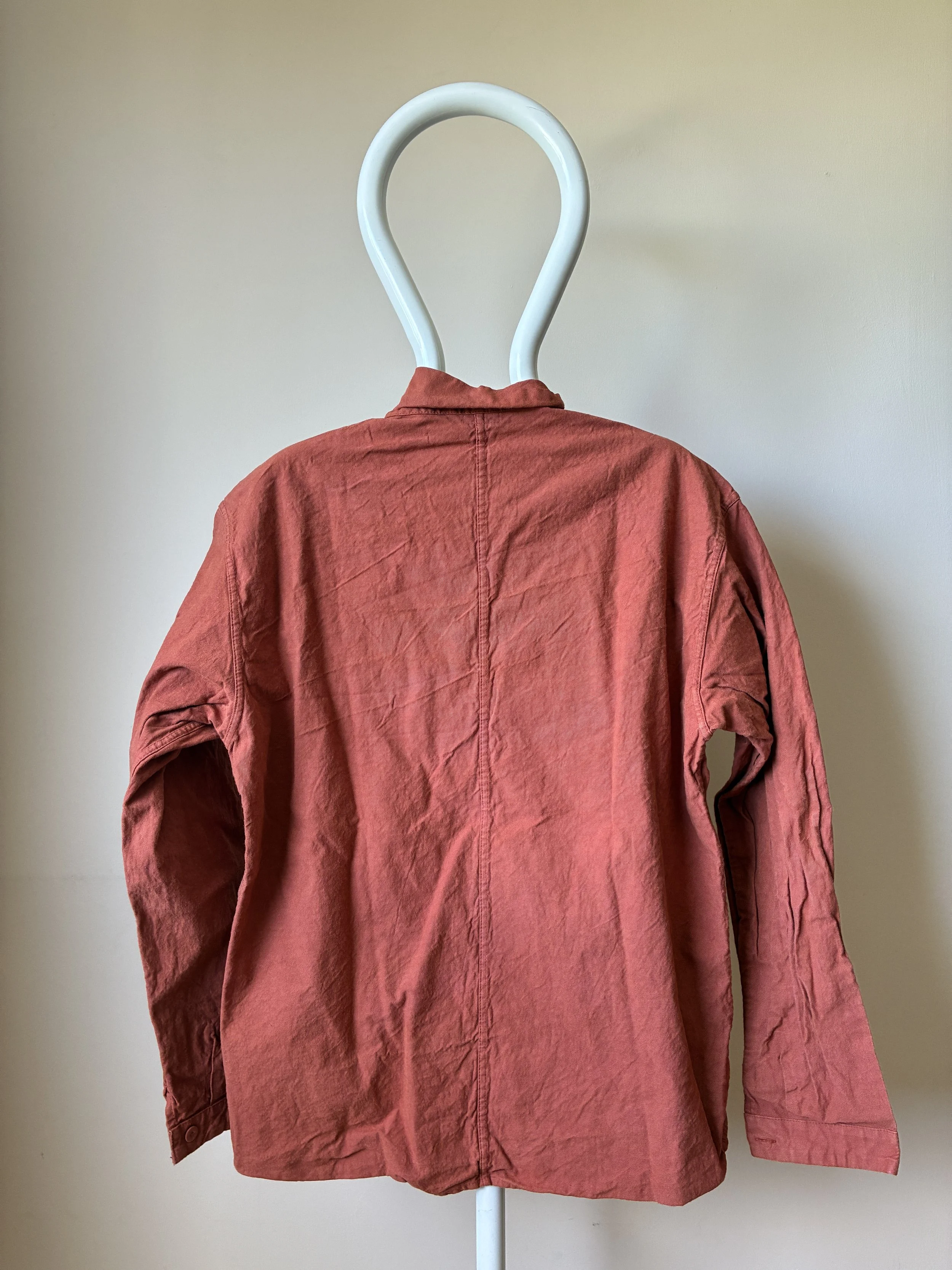 Back of Tender Co 402 Two Birds Shirt in Flowerpot orange on mannequin