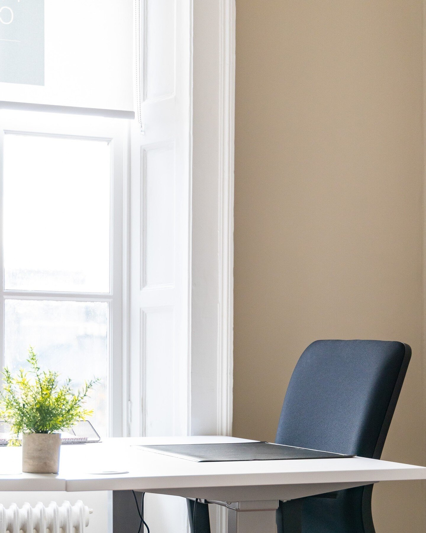 Start the day with a clean desk, fresh mind and have a fantastic Friday!⁠
⁠
All of our centrally based Dublin offices are perfectly located for your team to socialise at the end of a productive week.⁠
⁠
Talk to one of our team today to learn more abo