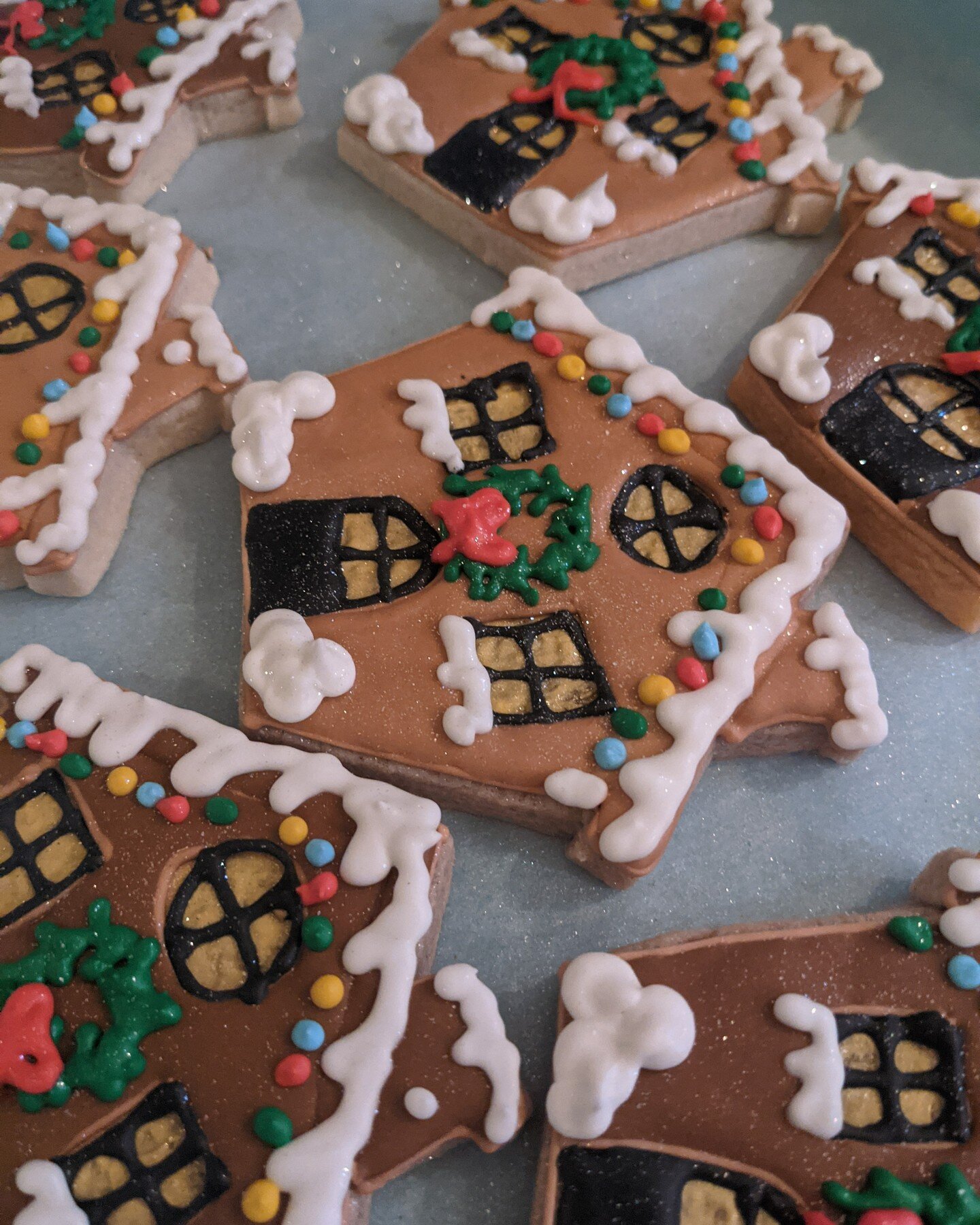 December throwback! Christmas in July? ⛄🎄#sugarcookies #sugarcookiesofinstagram #royalicing #royalicingcookies #christmasinjuly #holiday