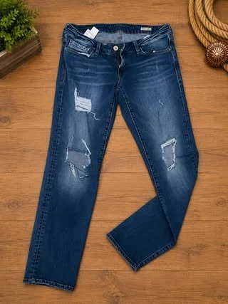 Consignment #456 - Lucky Jeans