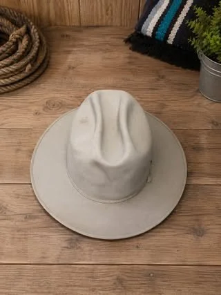 Consignment #527 - Cream Stenson Hat
