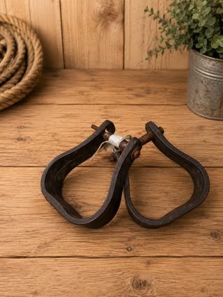 Consignment #518 - Brown Stirrups