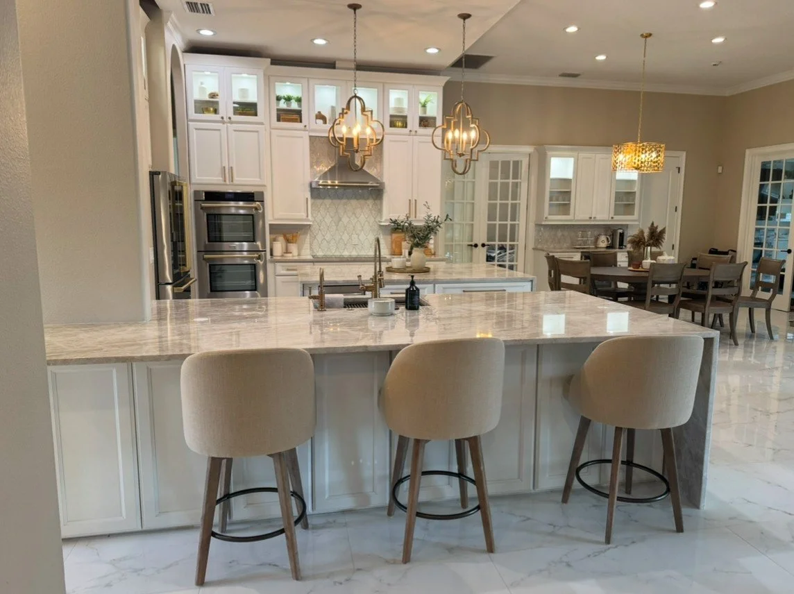 Janu kitchen 2.jpg