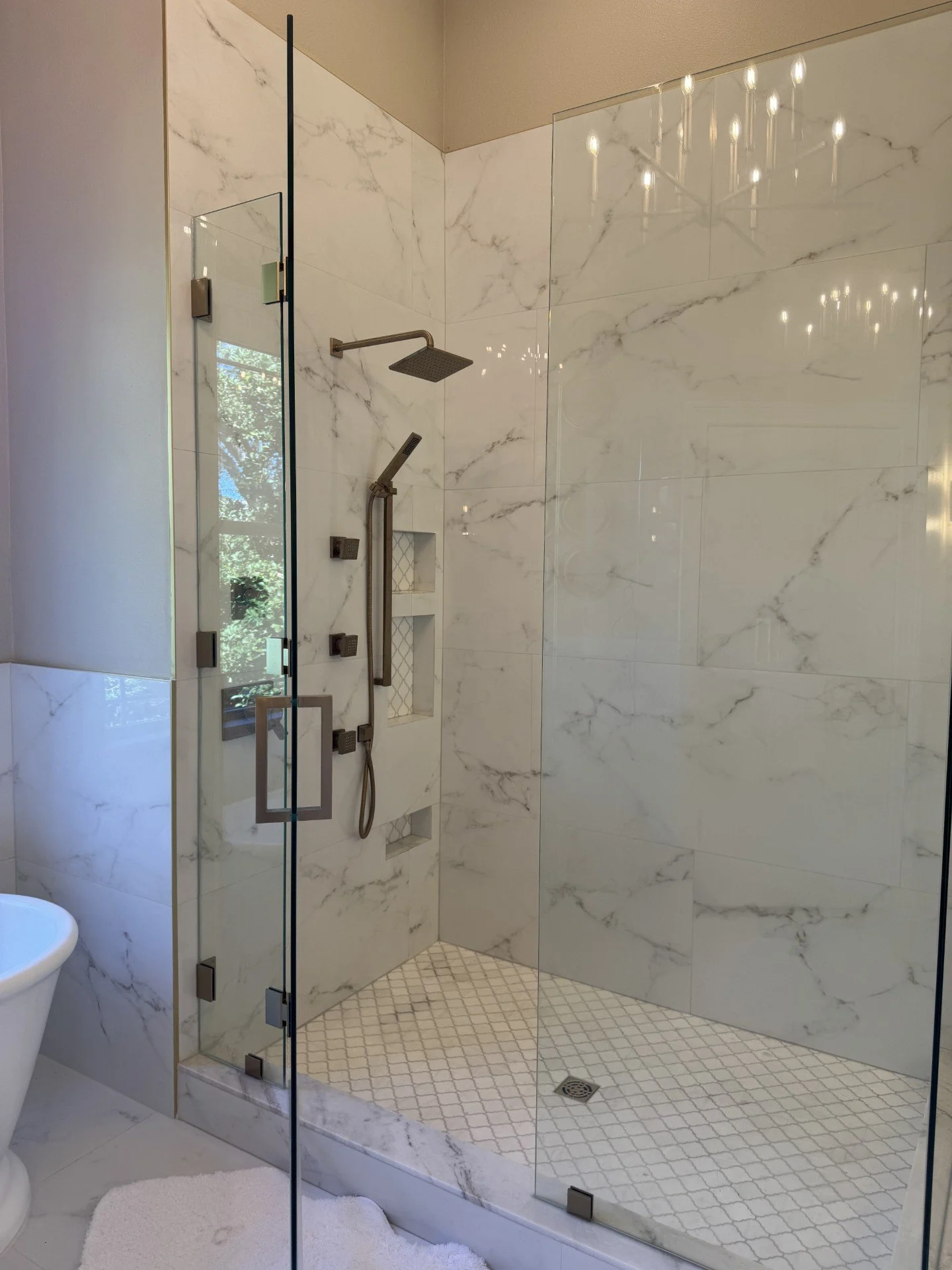 Janu Shower.jpg