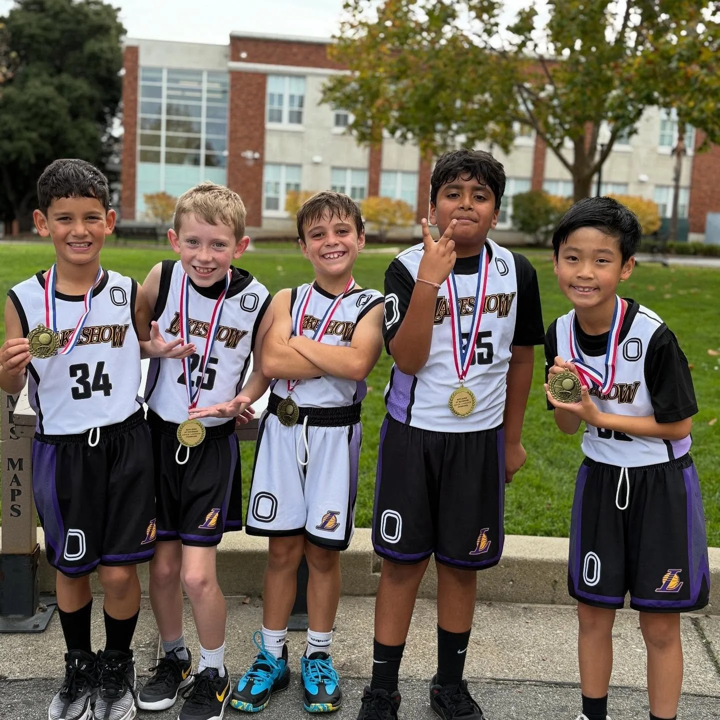 10U Bryant @teamesface 🌁 CHAMPS🥇#LakeshowFam💜💛