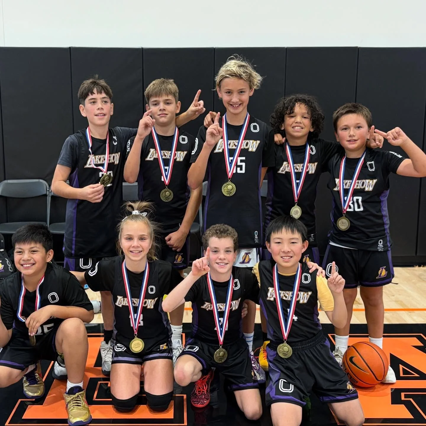 11U Pickney @teamesface 🌁🥇#LakeshowFam💜💛
