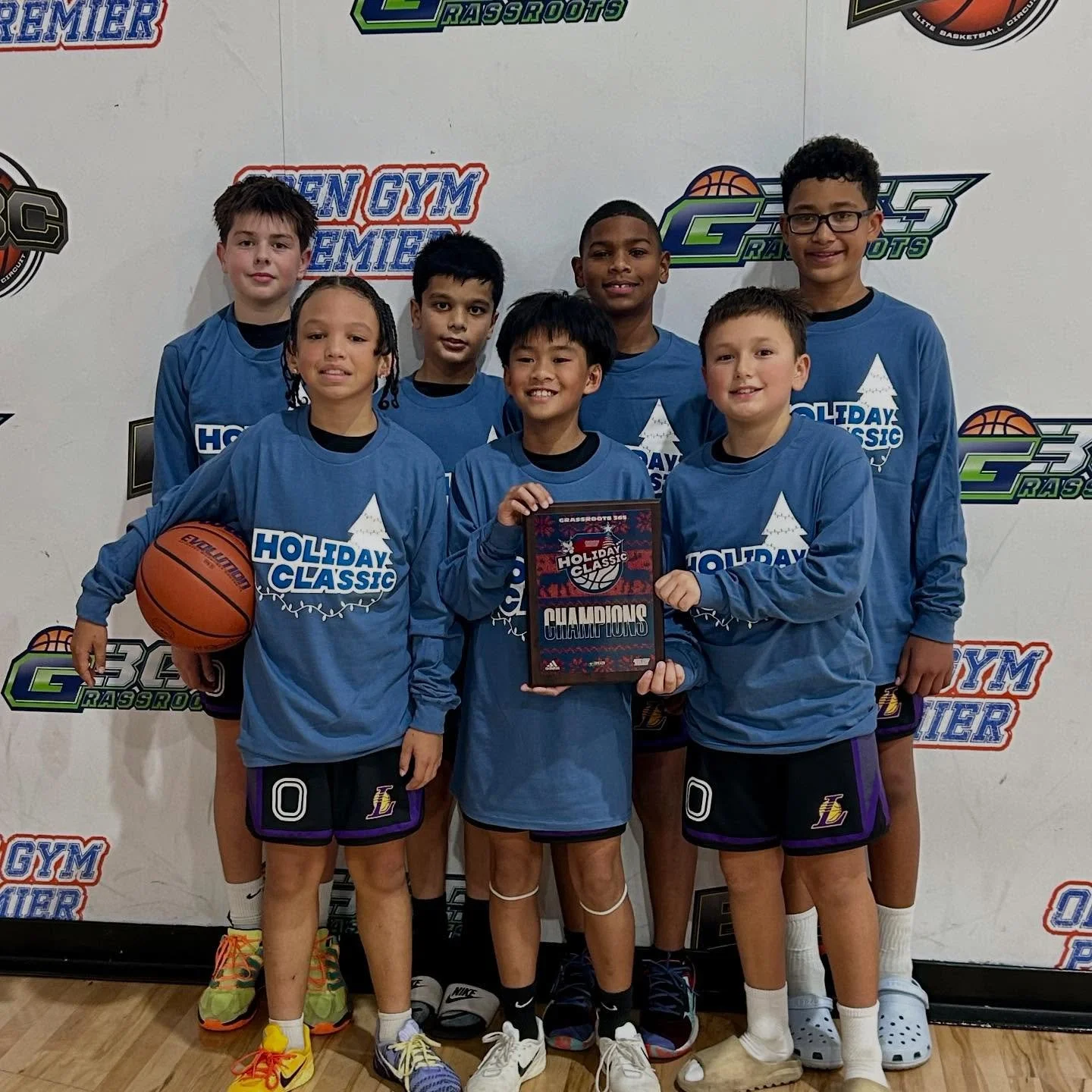 11U Fuca @grassroots365 12U CHAMPS🎄🥇#LakeshowFam💜💛