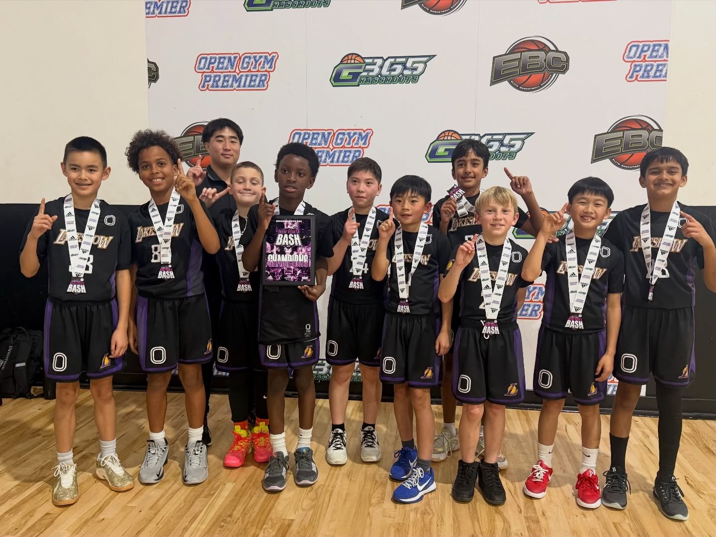 10U Okotie New Years Bash CHAMPS!!
#LakeshowFam💜💛