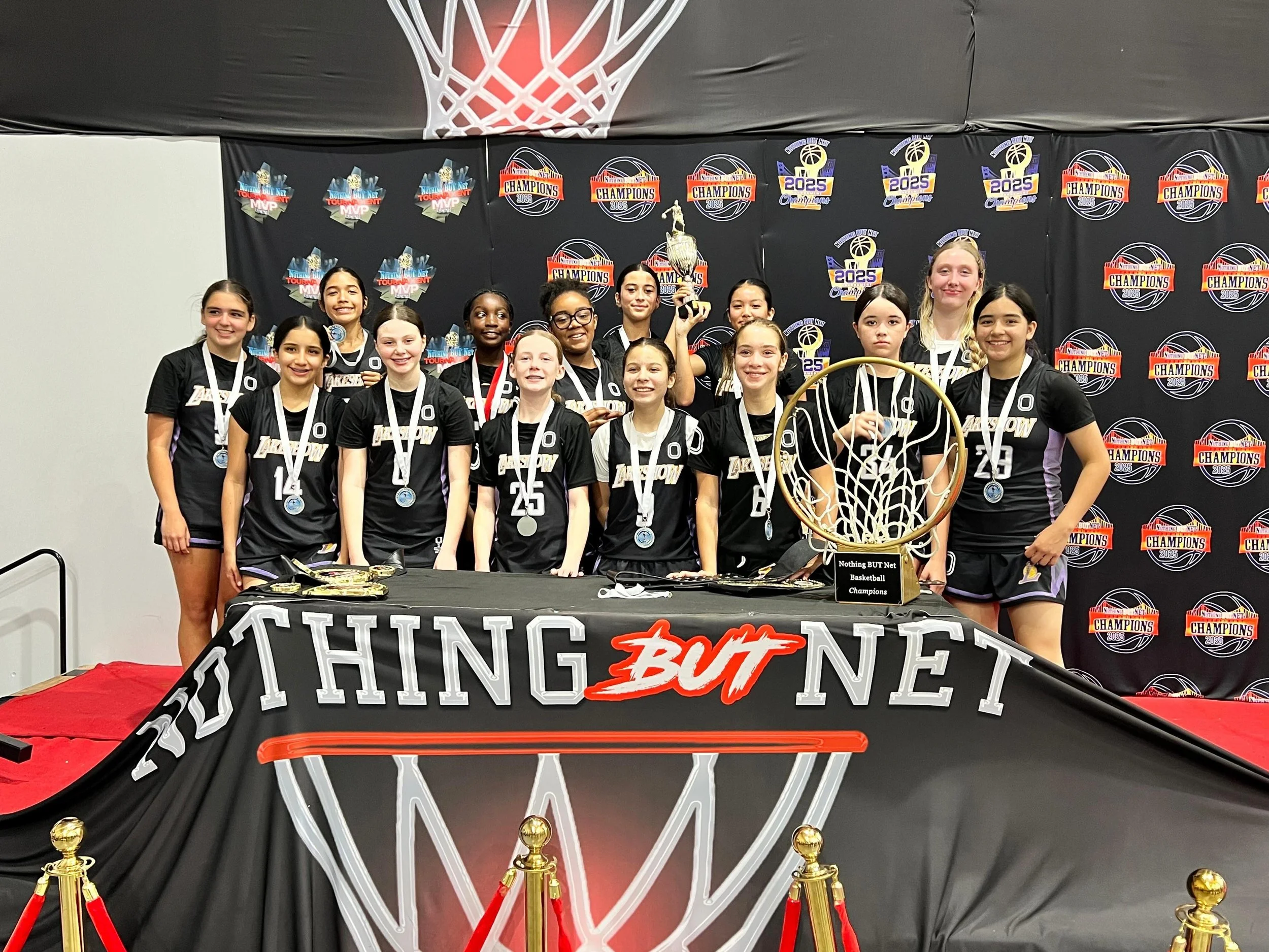Lakeshow 13/14U Tatiana with a huge tournament win!
💪💜💛