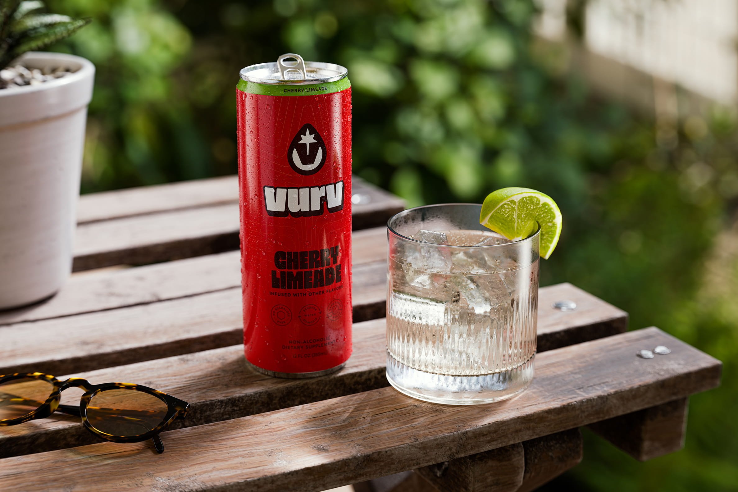 Lifestyle_CherryLimeade_01(Reduc).jpg