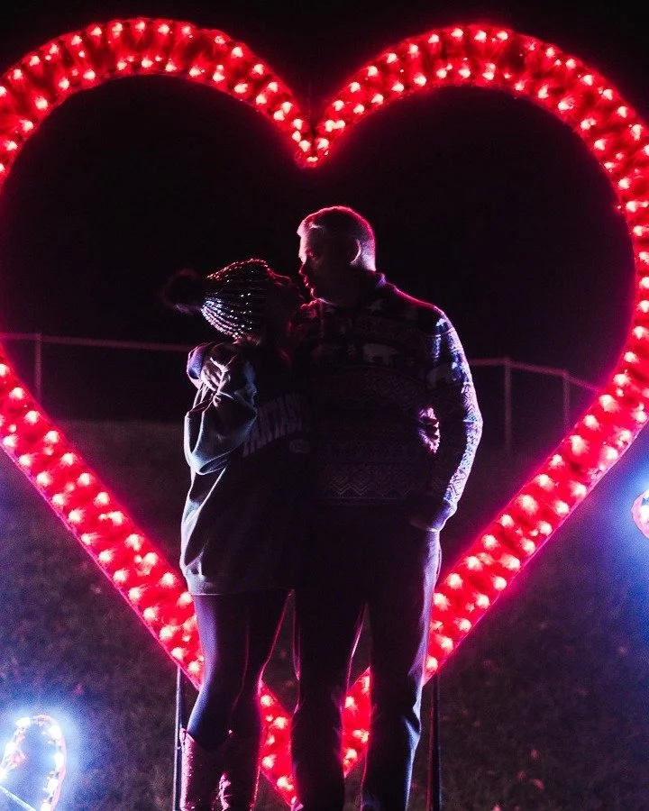 Looking to spend some quality time with that special someone? We've got you covered! Our show is the PERFECT date night activity, and a chill, cozy one at that. &hearts;️✨

✨Show Open Nightly at 5:30 pm until 1/4 ✨