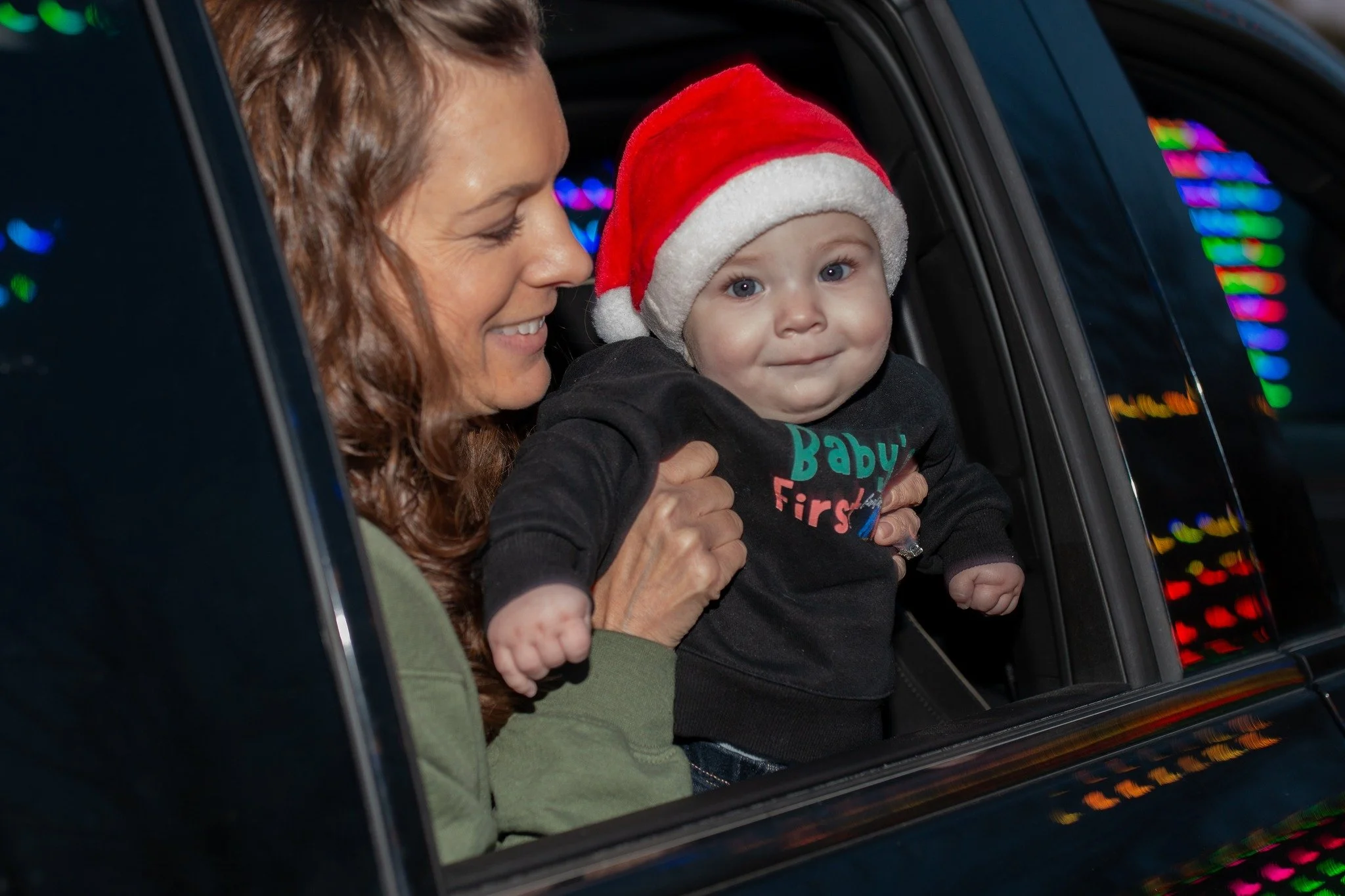 Our show creates memories that last a lifetime while also giving back to our local community! Just know that when you see our lights, you are also spreading light all across Columbus. ✨🎅🎄 

Thank you again to our charities @recreation_unlimited, @c