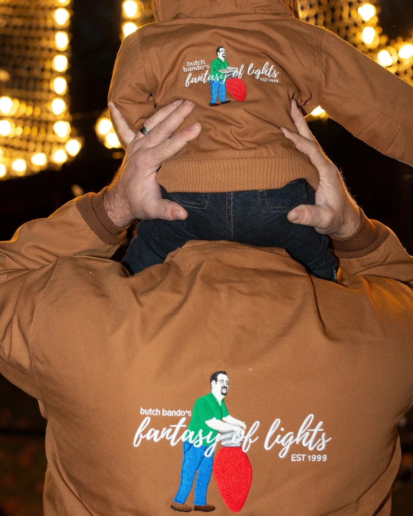 Tonight is the FINAL night of the season, which means you have one more chance to get some holiday fun in and celebrate with us till 9:00 pm TONIGHT!✨

We want to thank you all for such an incredible Season of Tradition and Joy, and wish you happines