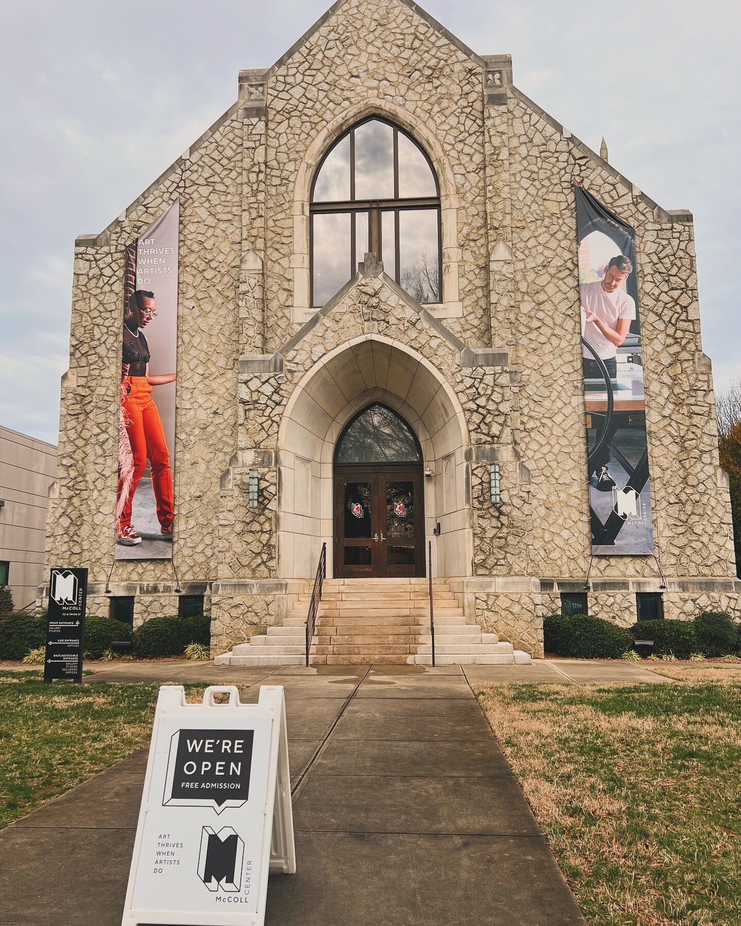 Lots of great events are happening at the @mccollcenter! 

🌸 Feb 26: BEYOND THE STUDIO: FINDING YOUR WHY WITH LAURIE SMITHWICK

🌸 March 7-April 14: DOOMSDAY: APOCOLYPSE NOW &amp; THEN Exhibition 

🌸 March 9: FAMILY DAY 

There are so many more eve