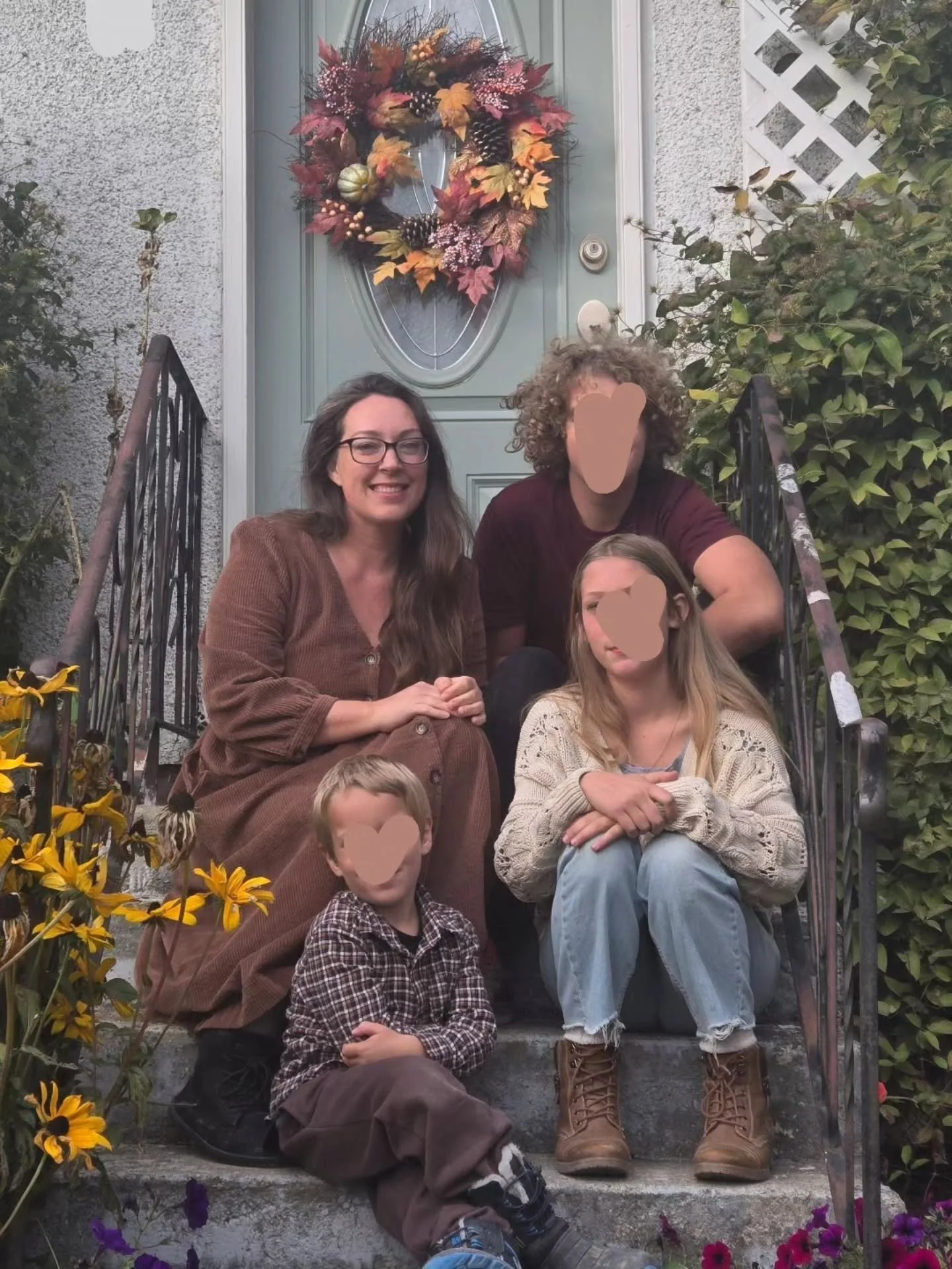 Happy Thanksgiving!!!

I'm thankful for the same things I always am.

My children, my hardworking and loving husband, my friends and family, a roof over my head, my sight, my animals, my job, living in such a beautiful and safe town, and all the othe