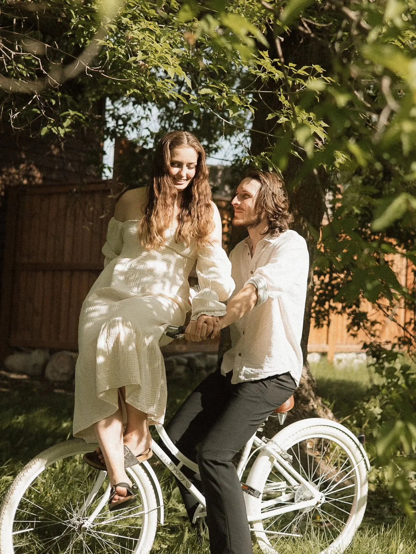 You'd never guess where we took these photos..

I had biked past this spot a few times, but it only took once for me to decide it was the perfect spot for this couple.

Now, choosing the lighting was another story!
.
.
.
.
.
.
.
#engagementphotos #en