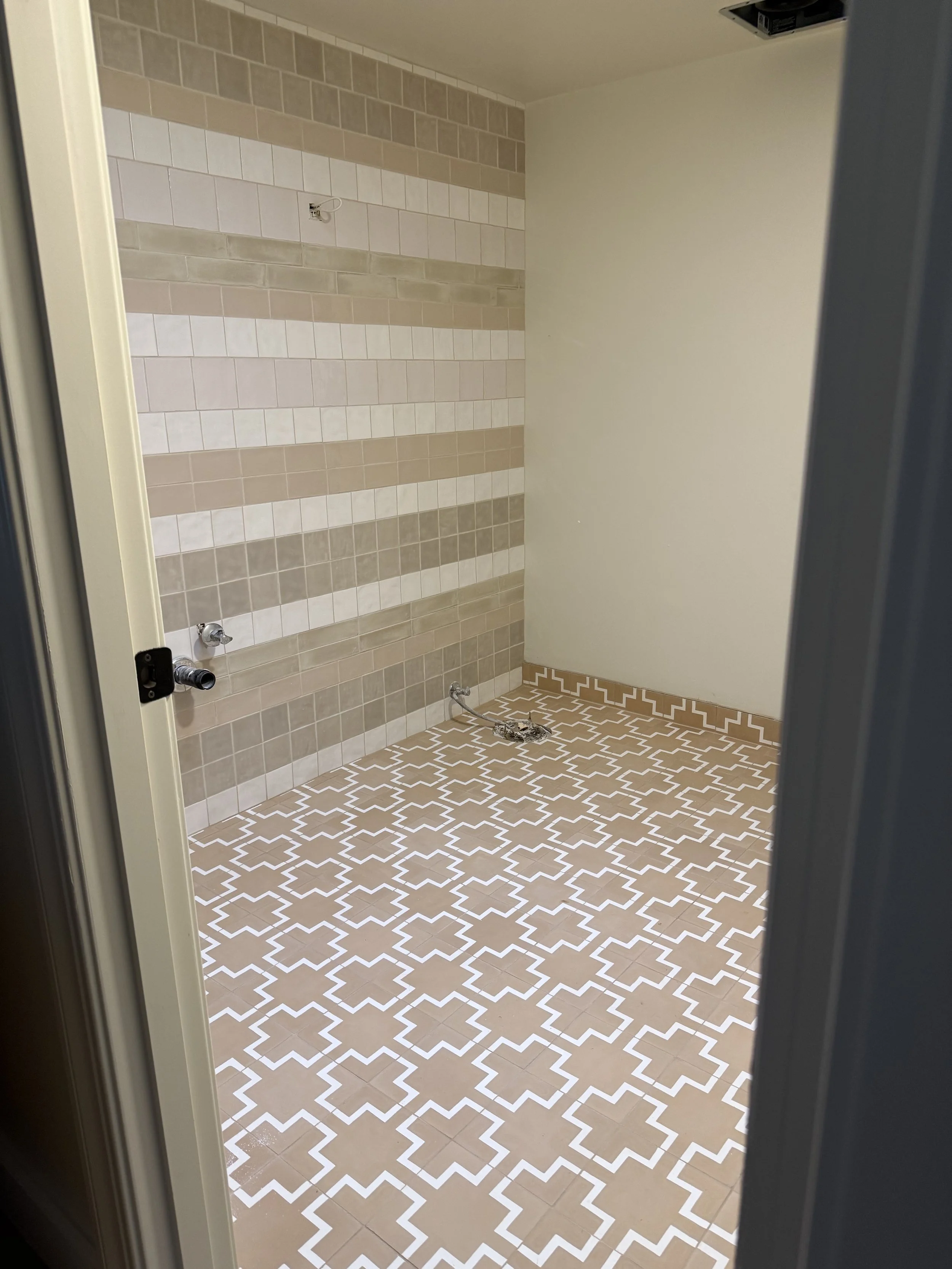 75th bathroom mid.jpg