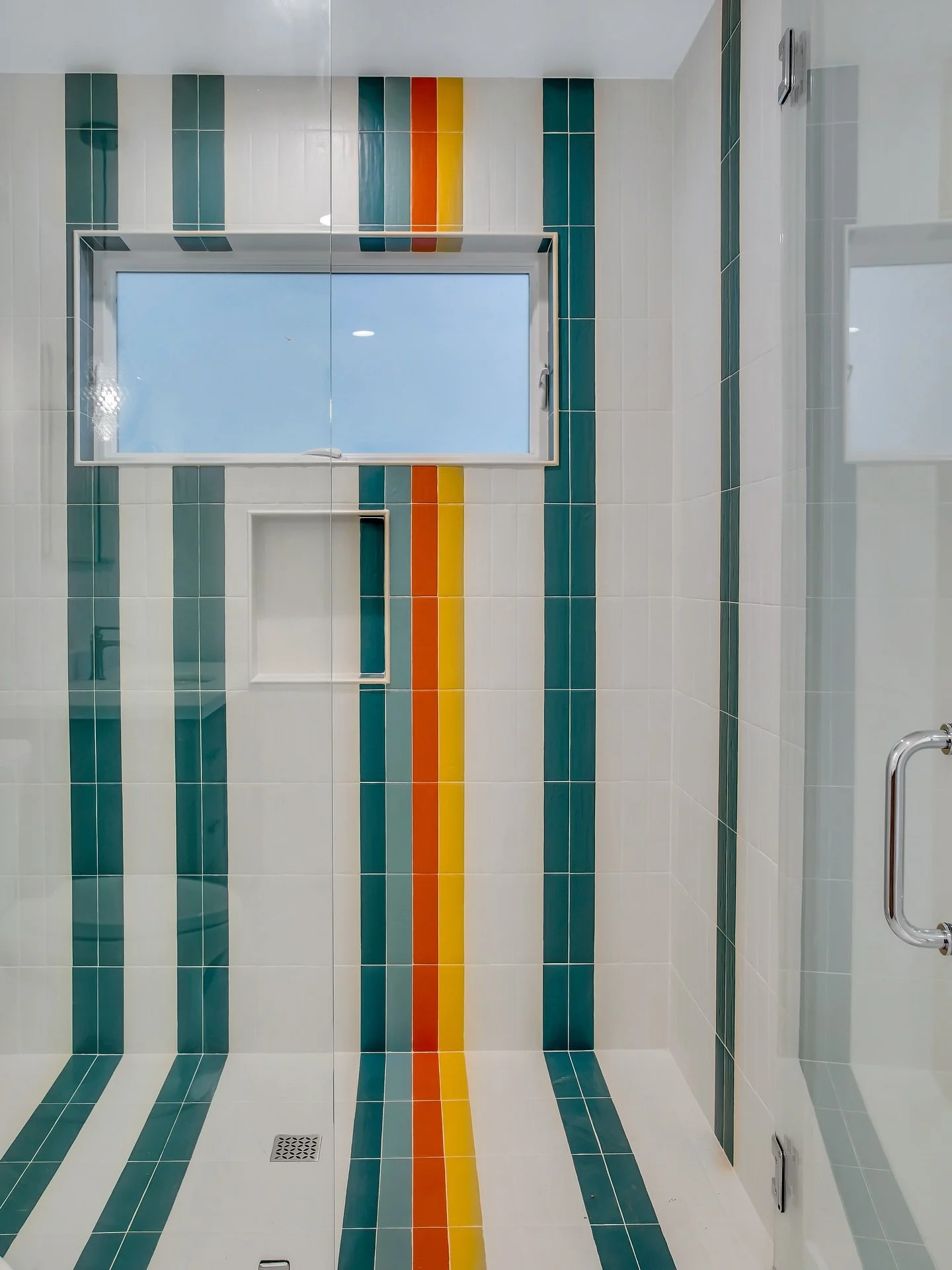 This tile brings all the fun 🎨

We can help you find the perfect color palette and bring your vision to life!

#JLSHomeDesign #BathroomRemodel #ShowerDesign #AZHomes #ModernLiving #TileDesign