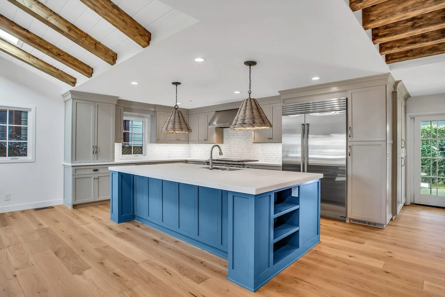A home that stands out, designed with you in mind. 

JLS Home Design makes every space unforgettable 💙

#JLSHomeDesign #DreamKitchen #ModernLiving #CustomHomes #BoldDesign