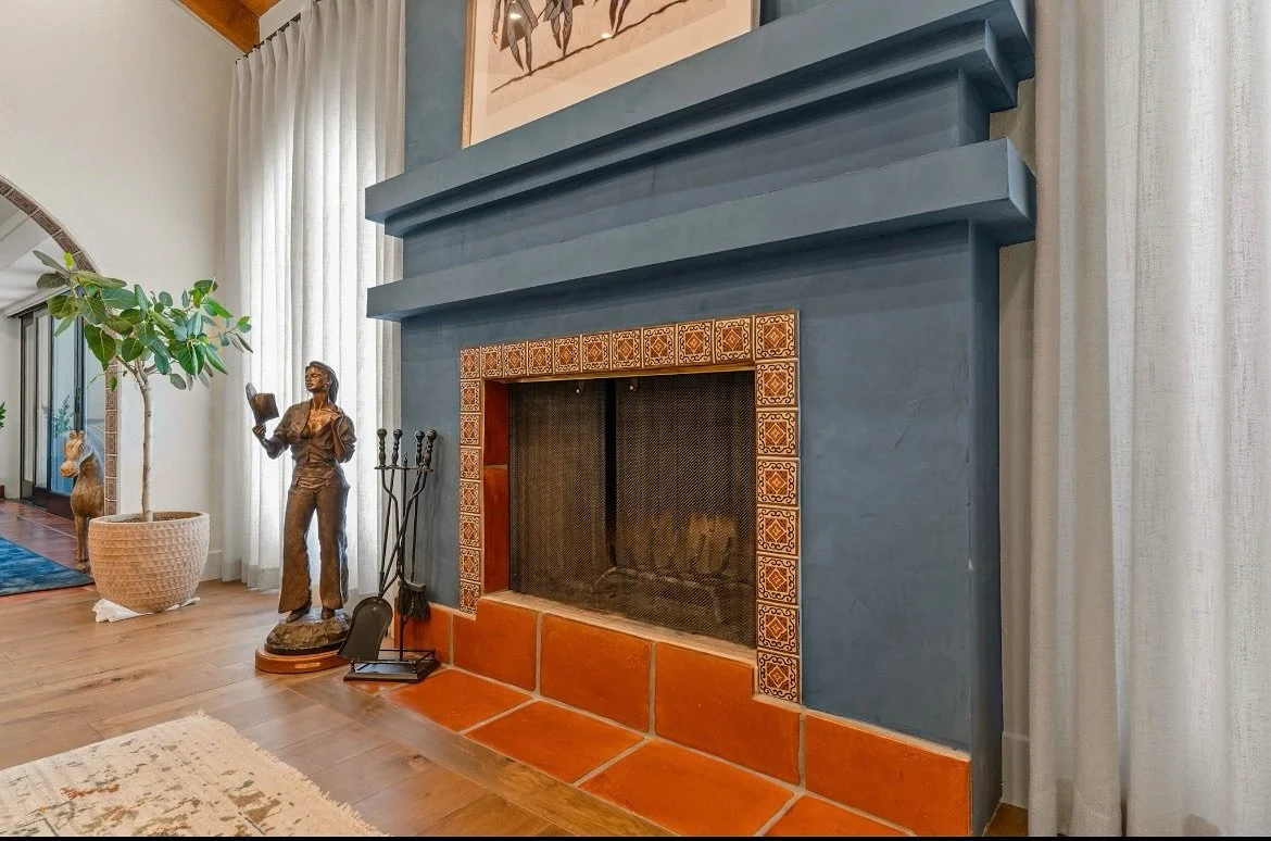 A look at the heart of the home💙

This mix of bold blue and Spanish tile makes the fireplace the star of the room✨

#JLSHomeDesign #InteriorInspo #SpanishRevival #FireplaceDesign #TileInspiration #BoldInteriors #DesignDetails #AZHomes