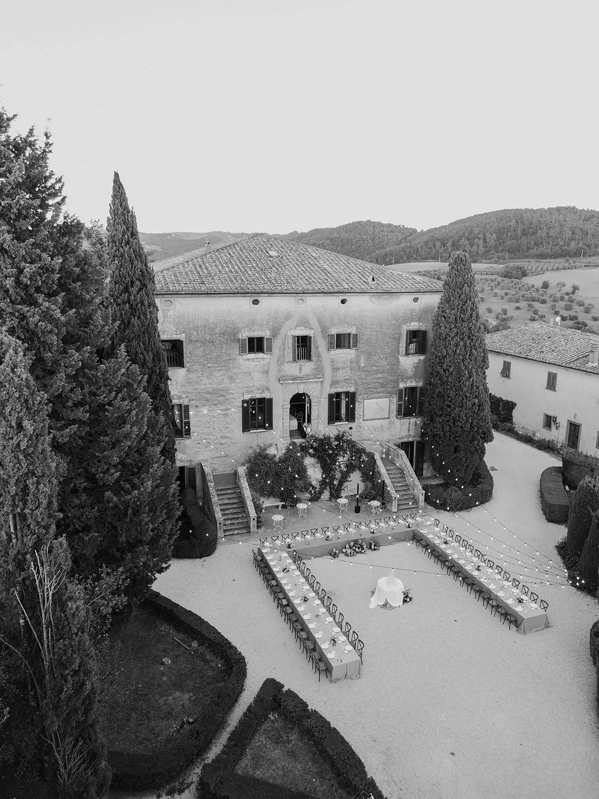 Beth + Luke deliciousness, captured by the formidable @thelightboxtales duo. 

this was one of our favourite weddings ever and not only was it due to the most incredible team (it was genuinely so relaxed and fun), but also down to such a wonderful co