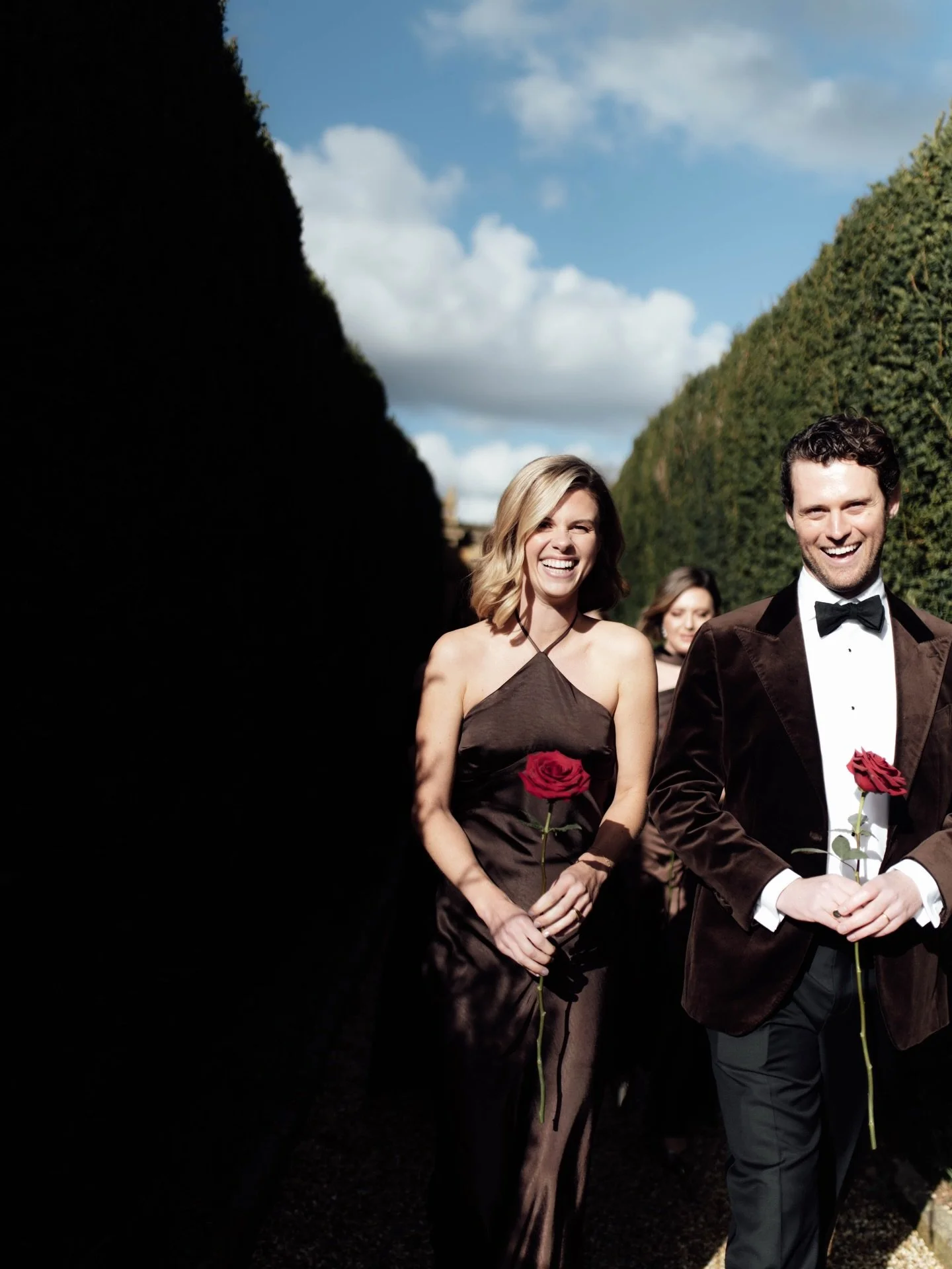 chic bridal party 🥀 

@mjb_drawingwithlight 
@floandthefoxglove 
@amyrosemakeupartist 

wedding planner | uk wedding design | wedding inspo | 2027 bride | wedding designer