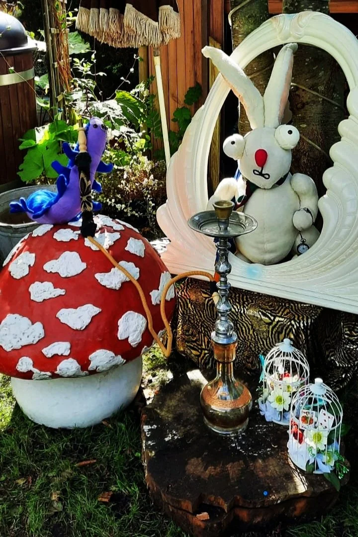 Puppets_Alices_Party+%281%29.jpg