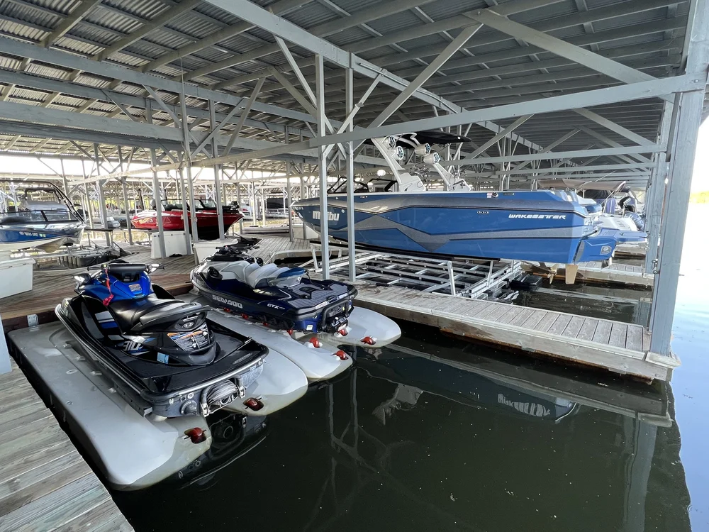 Covered Boat Slips & Amenities — Cruiser Haven Marina