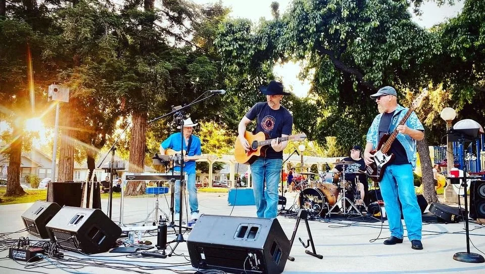 Windmill Cove: 2026 Live music: Whiskey Kiss Band 