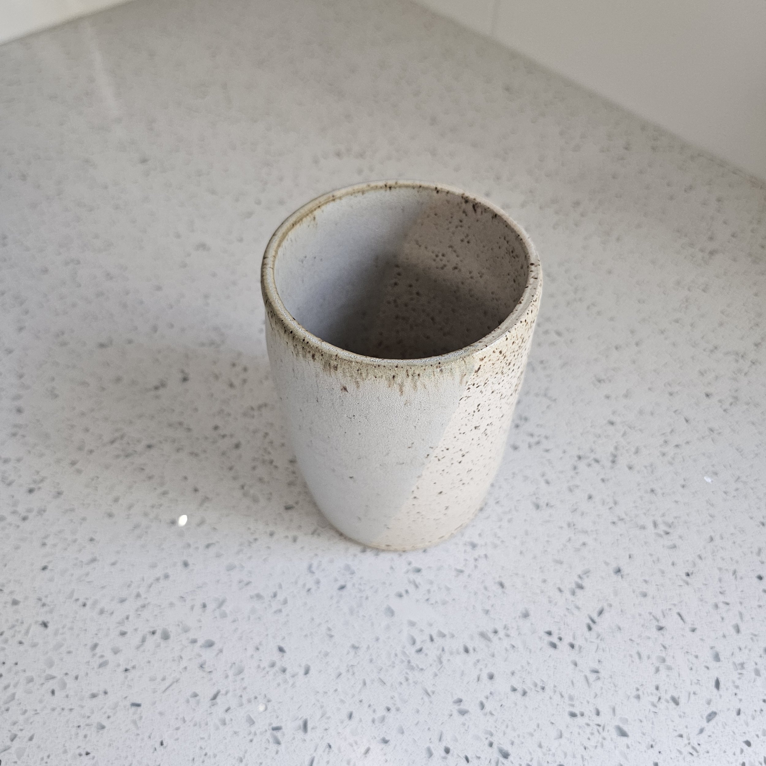 Matte Desk Top Vase 2.jpg