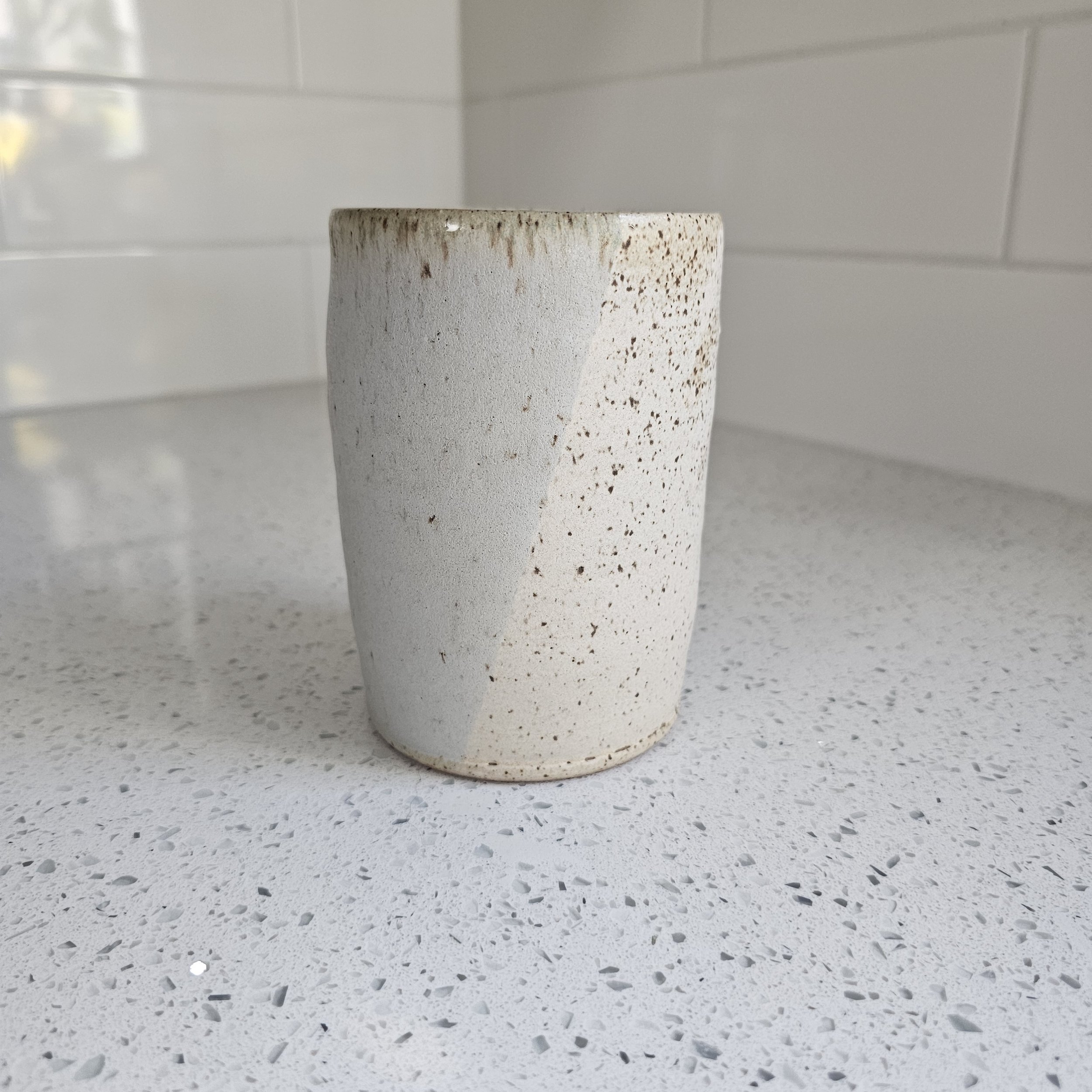 Matte Desk Top Vase 1.jpg