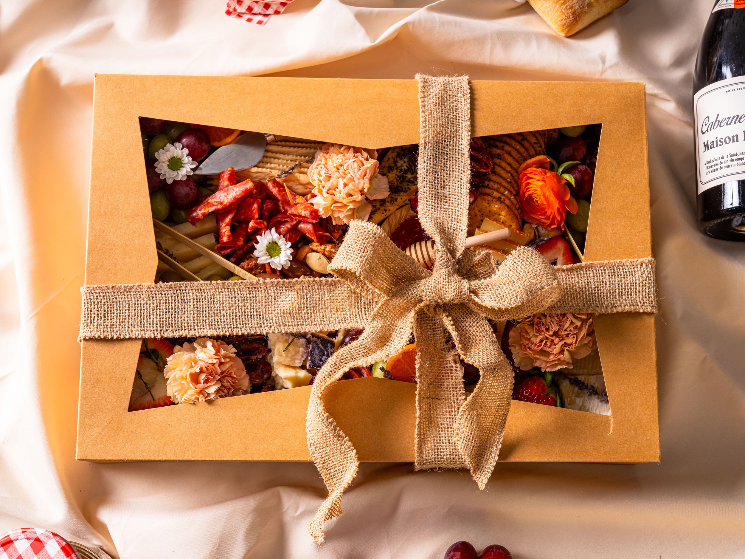 closed large box.jpg