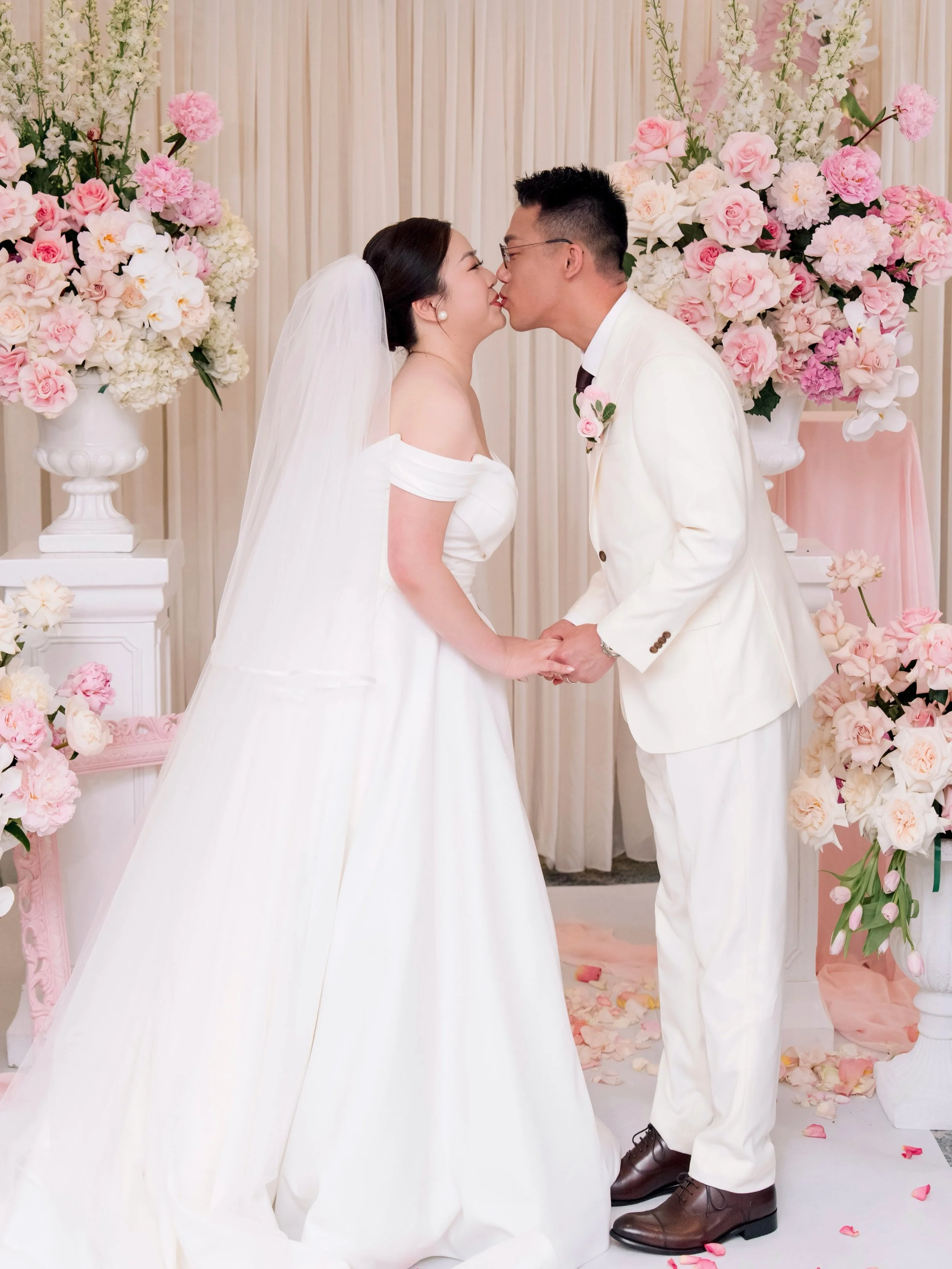 The wedding day may have passed, but some feelings stay with us long after , and perhaps that&rsquo;s part of what makes a wedding so meaningful.

A little old-school charm, a little sweetness, and so much happiness in one frame.

Wishing for @vickie