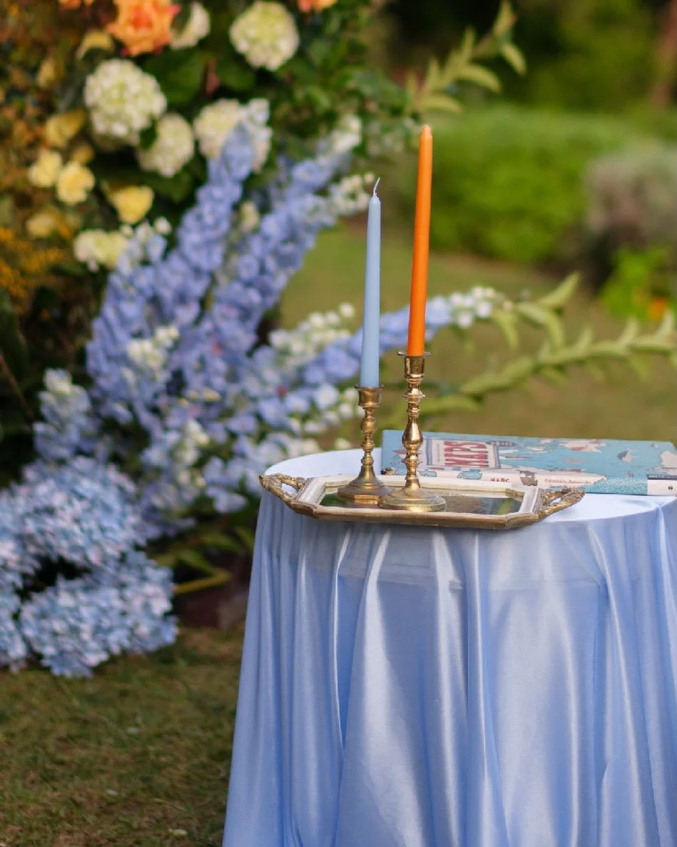 Blue and orange, an unexpected pairing that somehow feels just right.

#Styledbyjuno #SydneyWeddingDesigner #SydneyWeddingStylist #WeddingDetails #SydneyWeddings