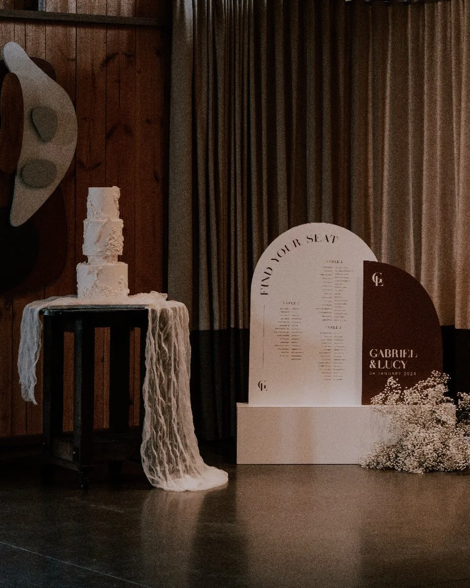 A white cake that sat quietly within the whole scene, finished with small, natural details that echo the theme. When each small detail belongs to the same story, a wedding feels warm, complete and beautifully its own.

#Styledbyjuno #WeddingCake #Wed