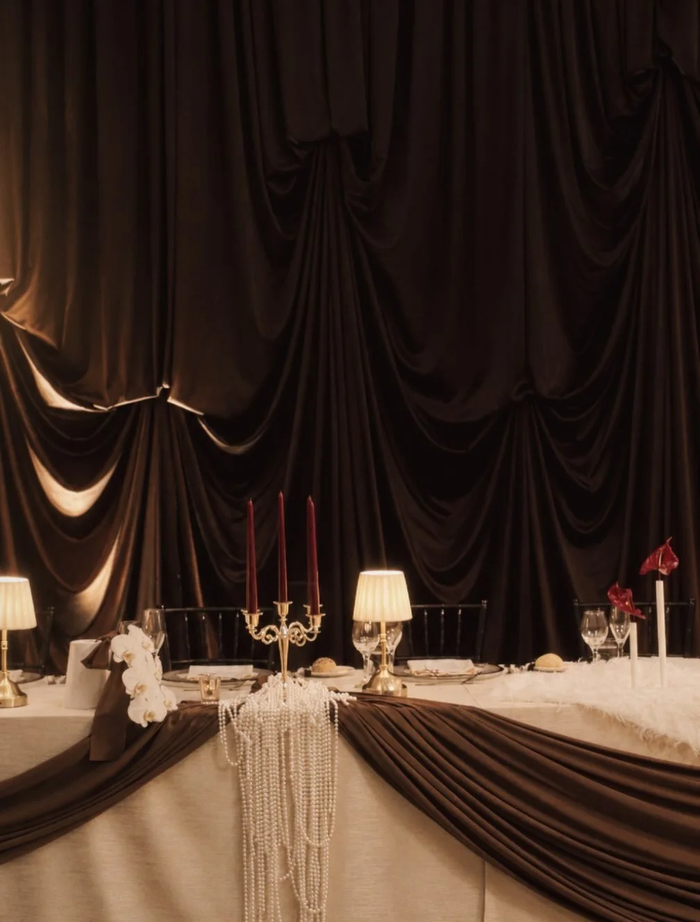 Effortless takes thought.

Behind a clean, understated setting is a series of considered choices: proportion, placement, texture and light.

Each one helps create the atmosphere our couples want to share.

#styledbyjuno #sydneywedding #sydneyweddings