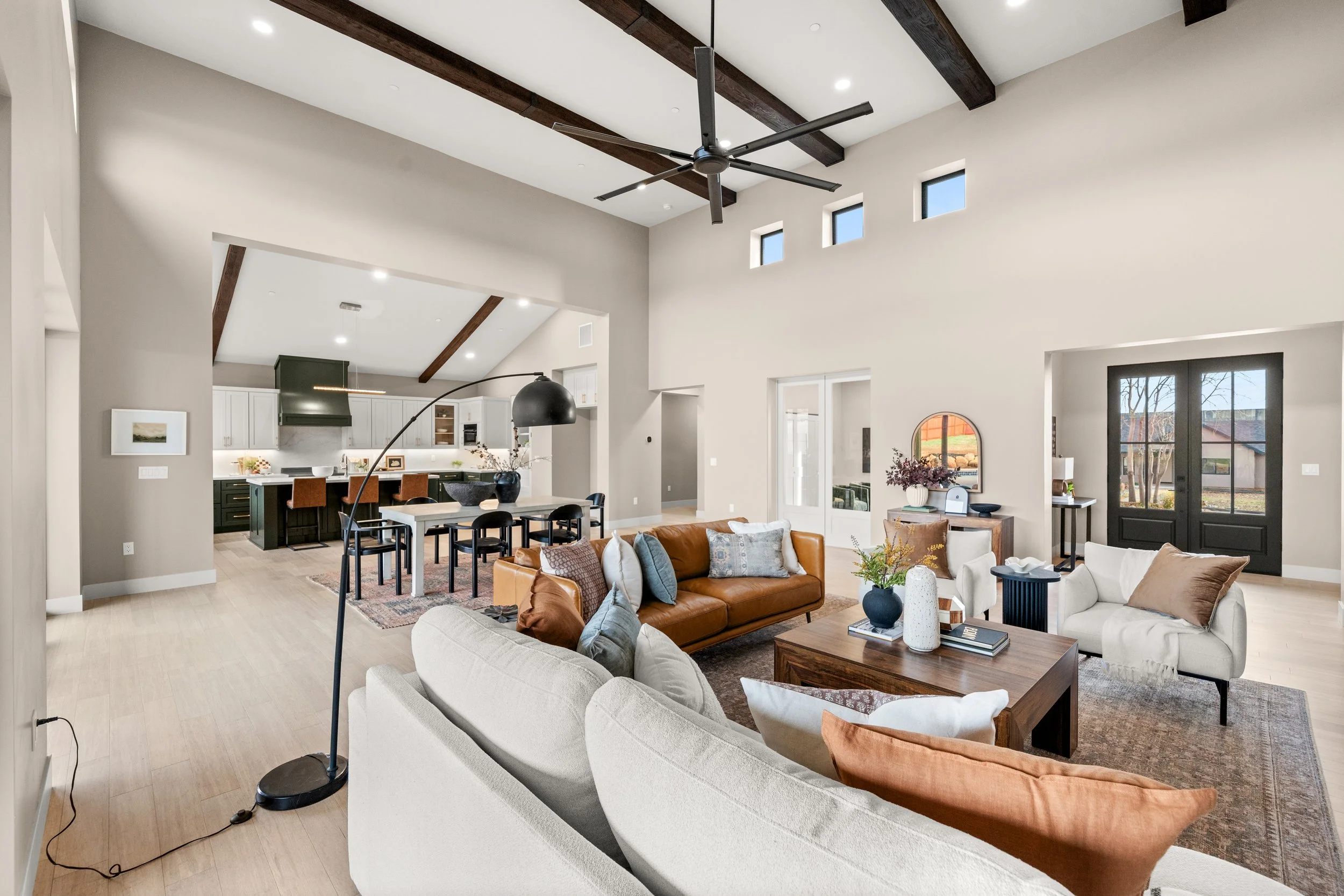 5093 Malibu Drive, Paradise, CA Great Room with Clerestory Windows