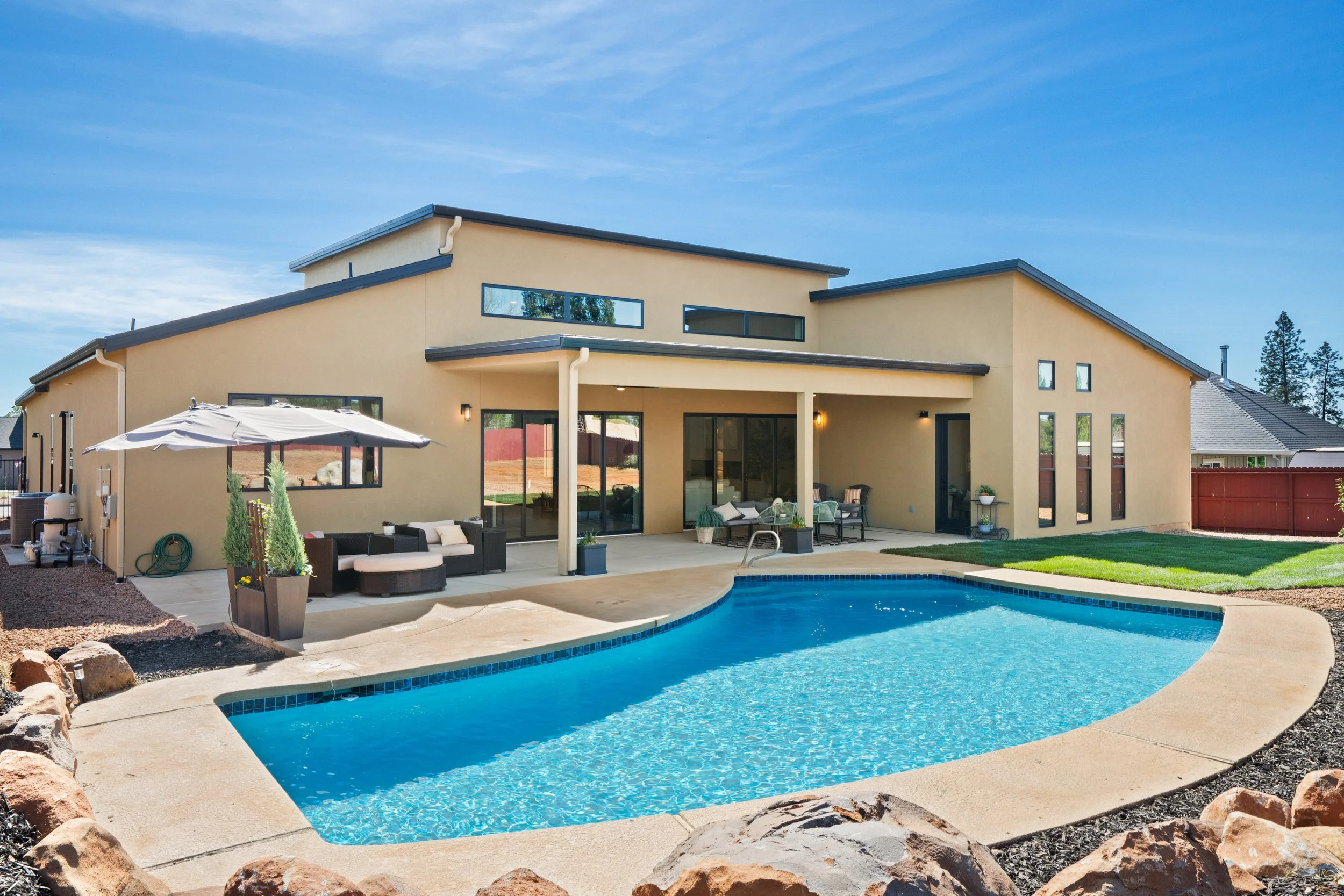 5093 Malibu Drive, Paradise, CA 500 sq ft California Room